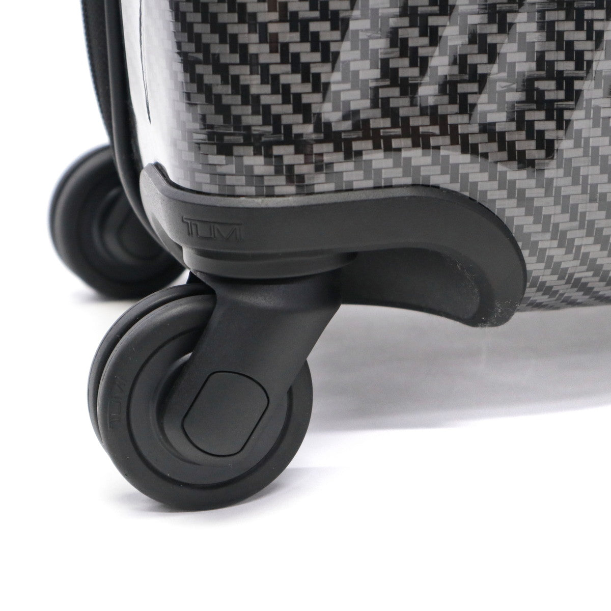 トゥミ TUMI 正規品5年保証 スーツケース 機内持ち込み Sサイズ ブランド 軽量 小型 コンパクト TSAロック 3泊 4泊 34L 19 DEGREE LITE インターナショナル・キャリーオン 037401(Blush) Blush