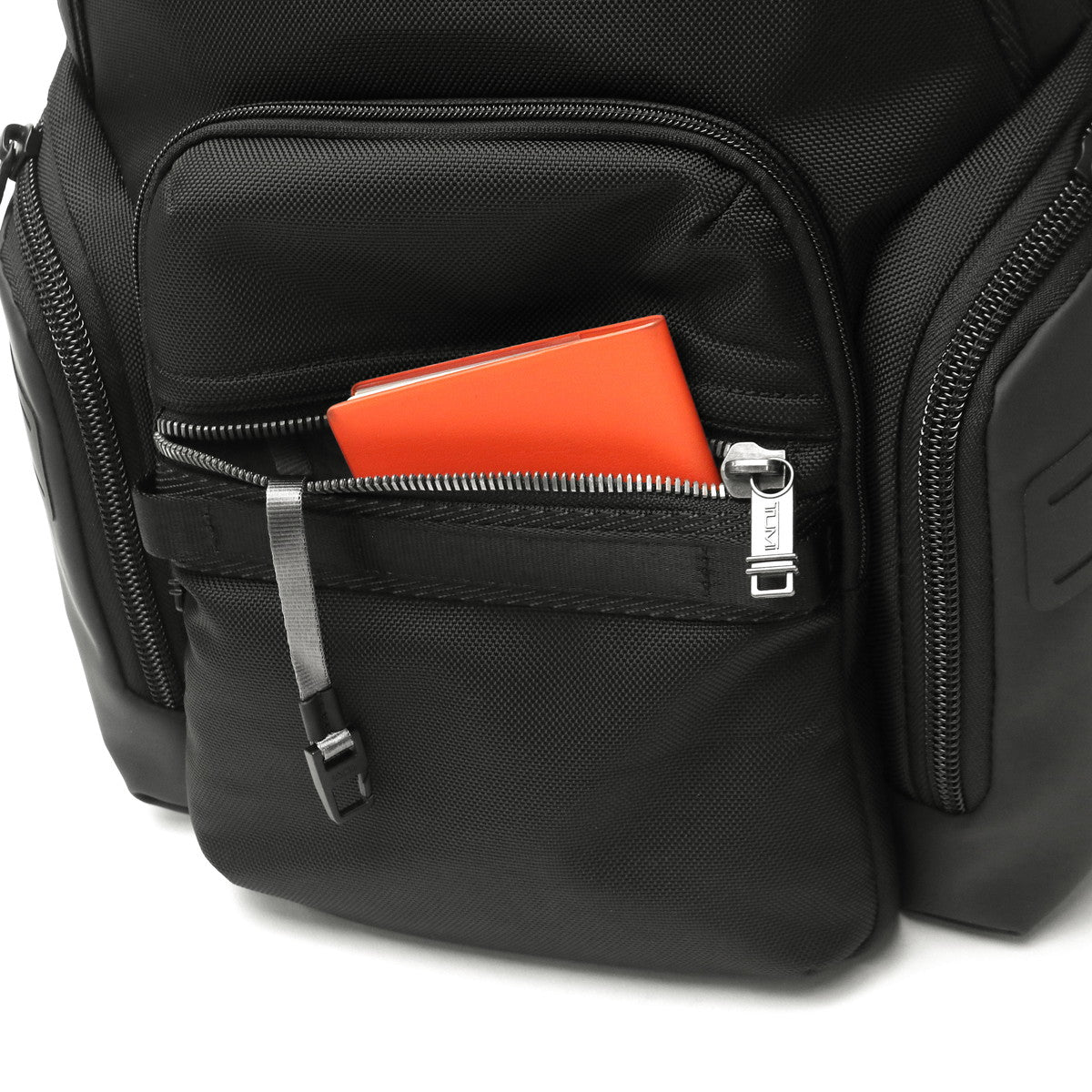 トゥミ TUMI 正規品5年保証 リュック メンズ 大容量 ブランド おしゃれ 通勤 ビジネス 拡張 A4 PC ノートPC 15inch Alpha Bravo 「ナヴィゲーション」バックパック 0232793 (Pavement) Pavement