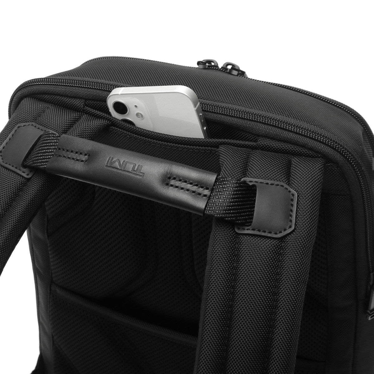 トゥミ TUMI 正規品5年保証 リュック メンズ 大容量 ブランド おしゃれ 通勤 ビジネス 拡張 A4 PC ノートPC 15inch Alpha Bravo 「ナヴィゲーション」バックパック 0232793 (Pavement) Pavement