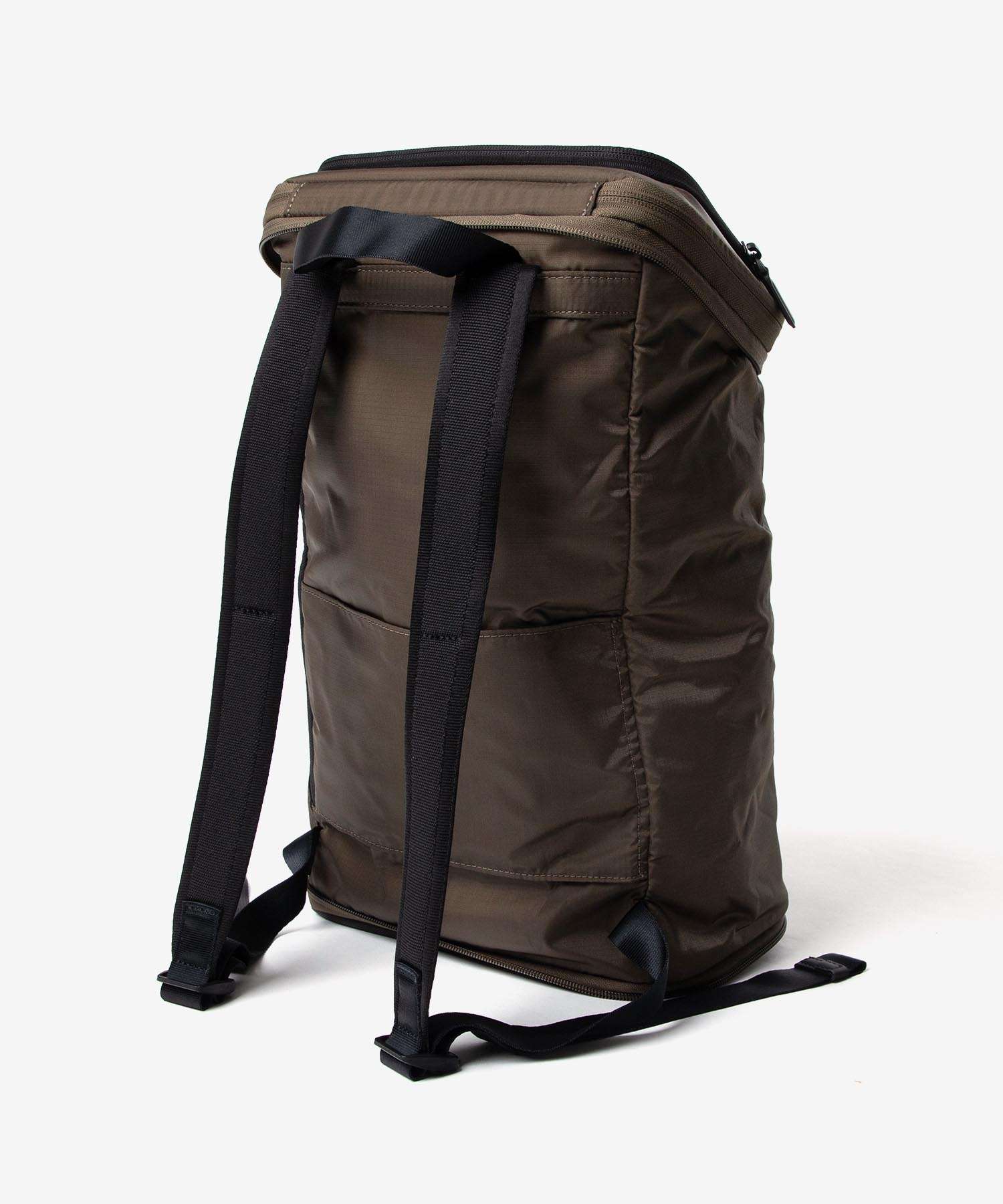 トゥミ TUMI トゥミ TUMI Alpha Bravo アルファ ブラボー PACKABLE BACKPACK パッカブル バックパック 0232816OLV 152369 0232816CHK 152369 (CHALK/チョーク) CHALK/チョーク