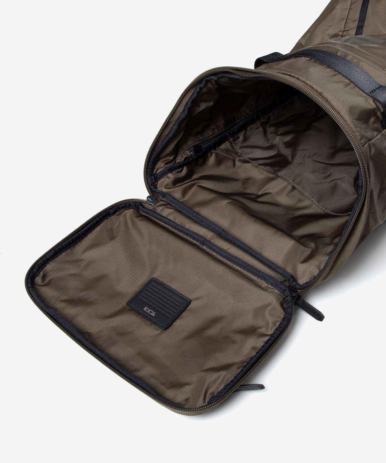 トゥミ TUMI トゥミ TUMI Alpha Bravo アルファ ブラボー PACKABLE BACKPACK パッカブル バックパック 0232816OLV 152369 0232816CHK 152369 (CHALK/チョーク) CHALK/チョーク