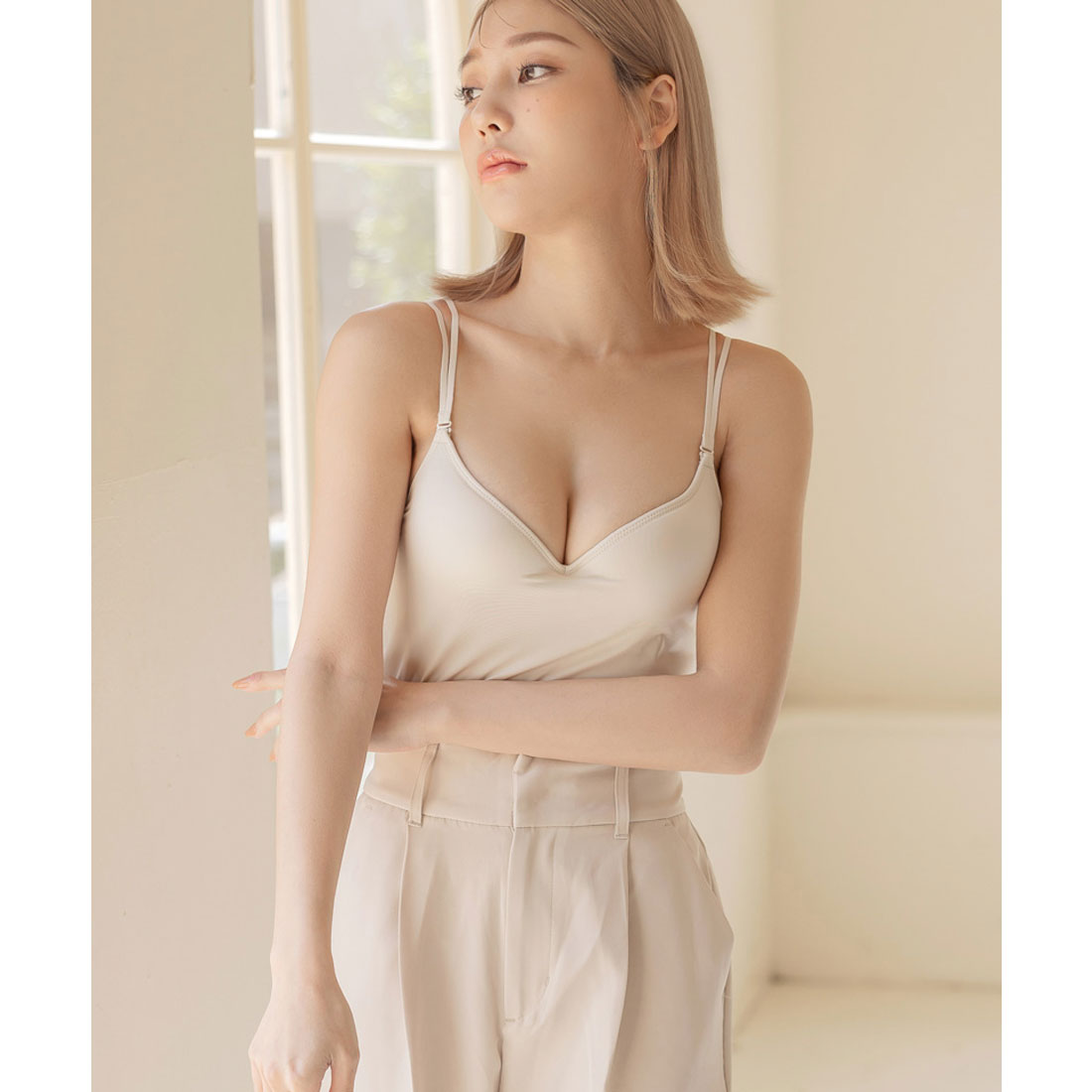 ツーハッチ tu-hacci 肌に馴染む美肌カラー ~血色シリーズ~ カップ付きキャミソール【ブラトップ】 (エクリュ) エクリュ(ぴったり)