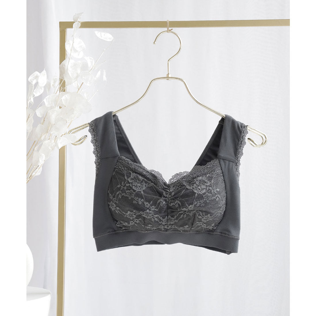 ツーハッチ tu-hacci まるごと包むプレミアムナイトブラ「ラクシア」ホックレスタイプ