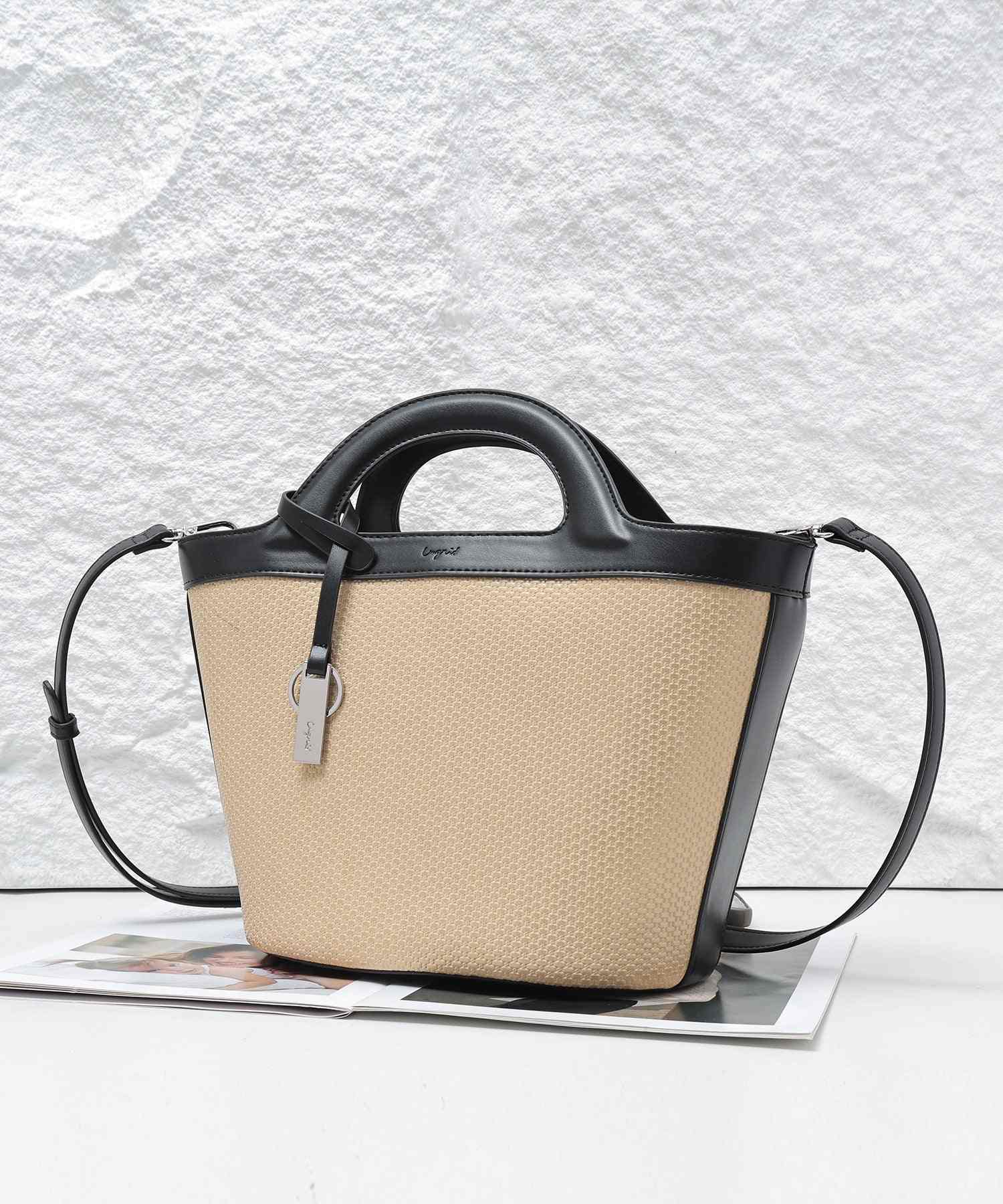 アングリッド Ungrid 型押し バケツトートバッグ ショルダーバッグ ブラック