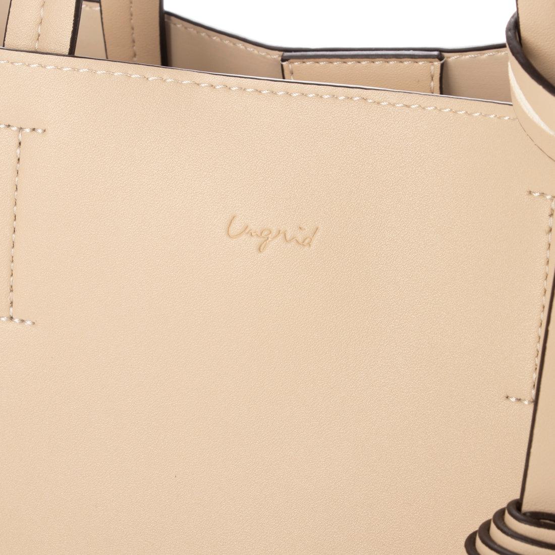 アングリッド Ungrid ビッグタッセル ハンドバッグ (IVO) IVO