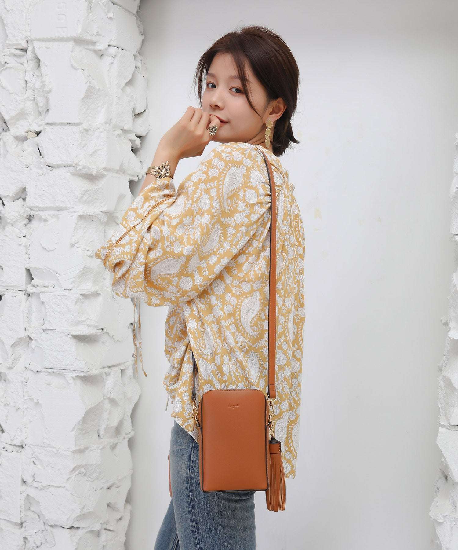 アングリッド Ungrid ビッグタッセル 縦長ミニポシェット (CAM) CAM