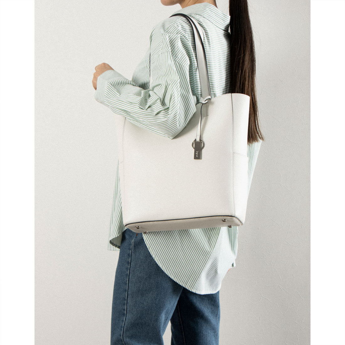 angrid ungrid鑰匙魅力大手提袋