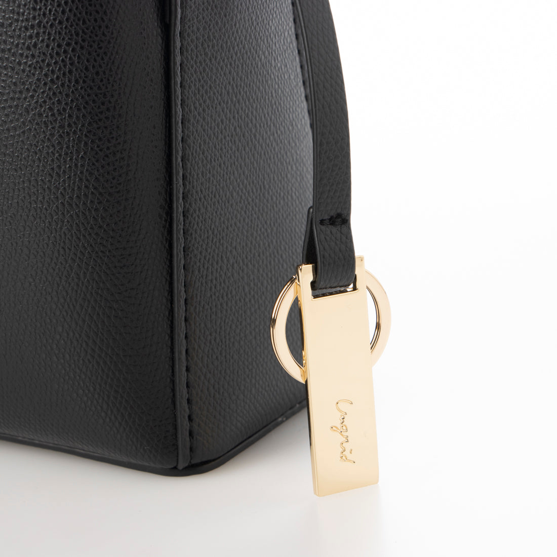 アングリッド Ungrid キーリングチャーム付 ミニショルダーバッグ (BLK) BLK