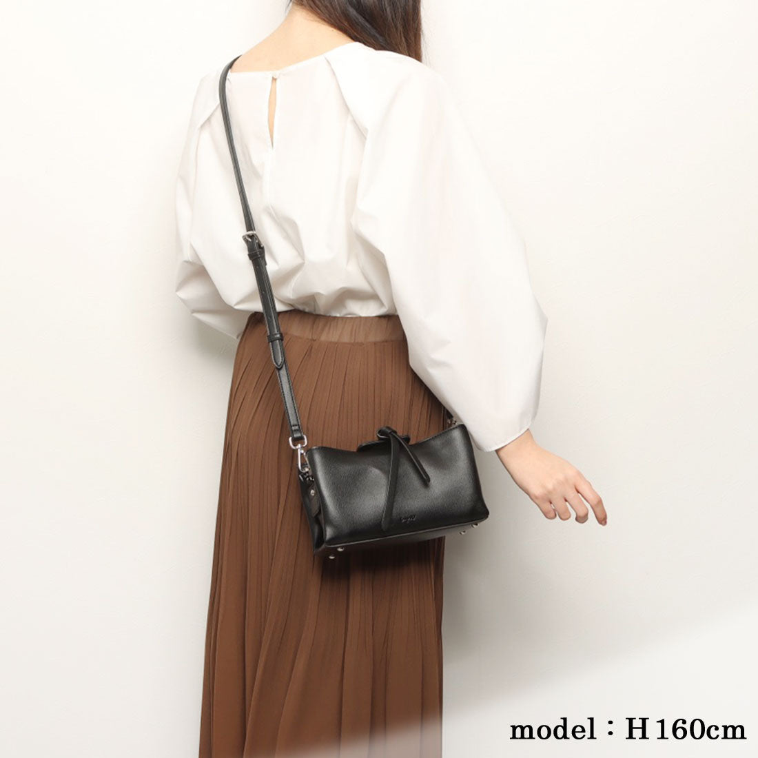 アングリッド Ungrid アンティークPUレザー 両アオリポケット スマホ&パスポート入れ ミニ ショルダーバッグ