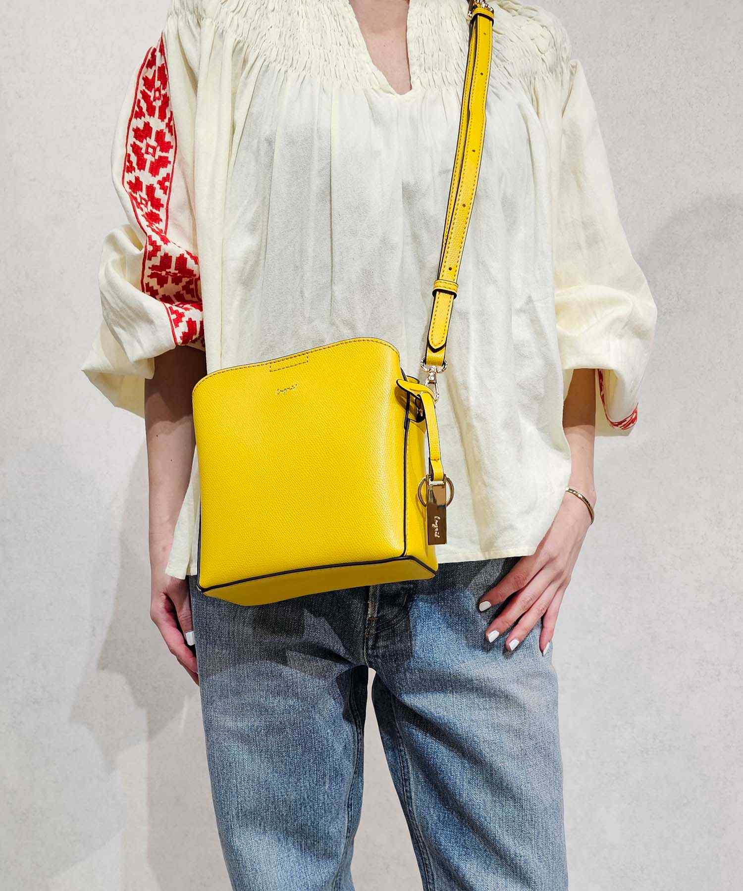 アングリッド Ungrid キーリングチャーム付 ミニショルダーバッグ (YEL) YEL