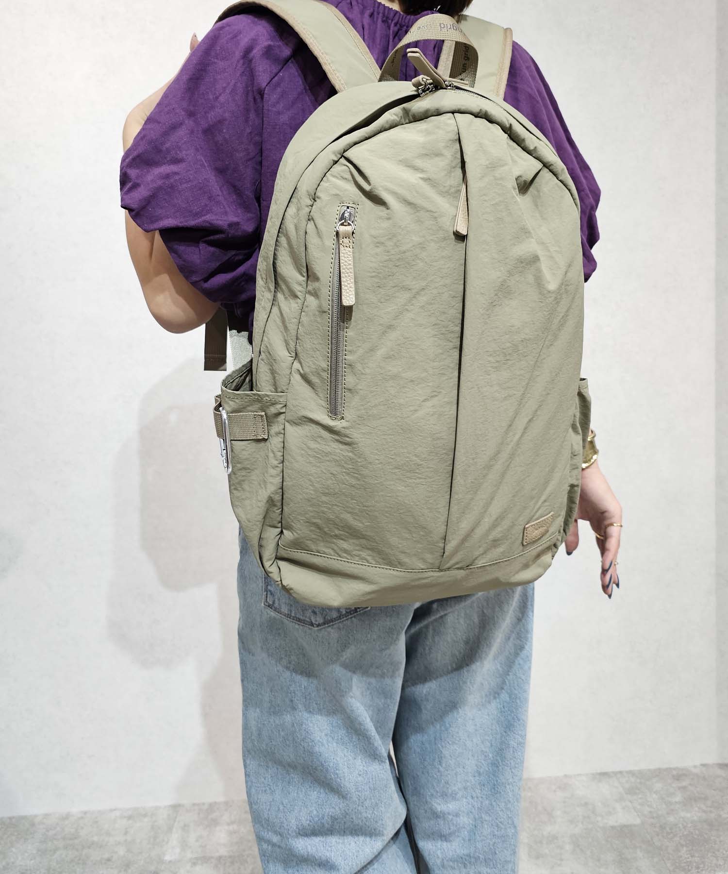 Ungrid Cowhide leather with carabiner, large capacity, ultra-lightweight, water-repellent nylon, multi-functional backpack and shoulder bag, 2-piece set