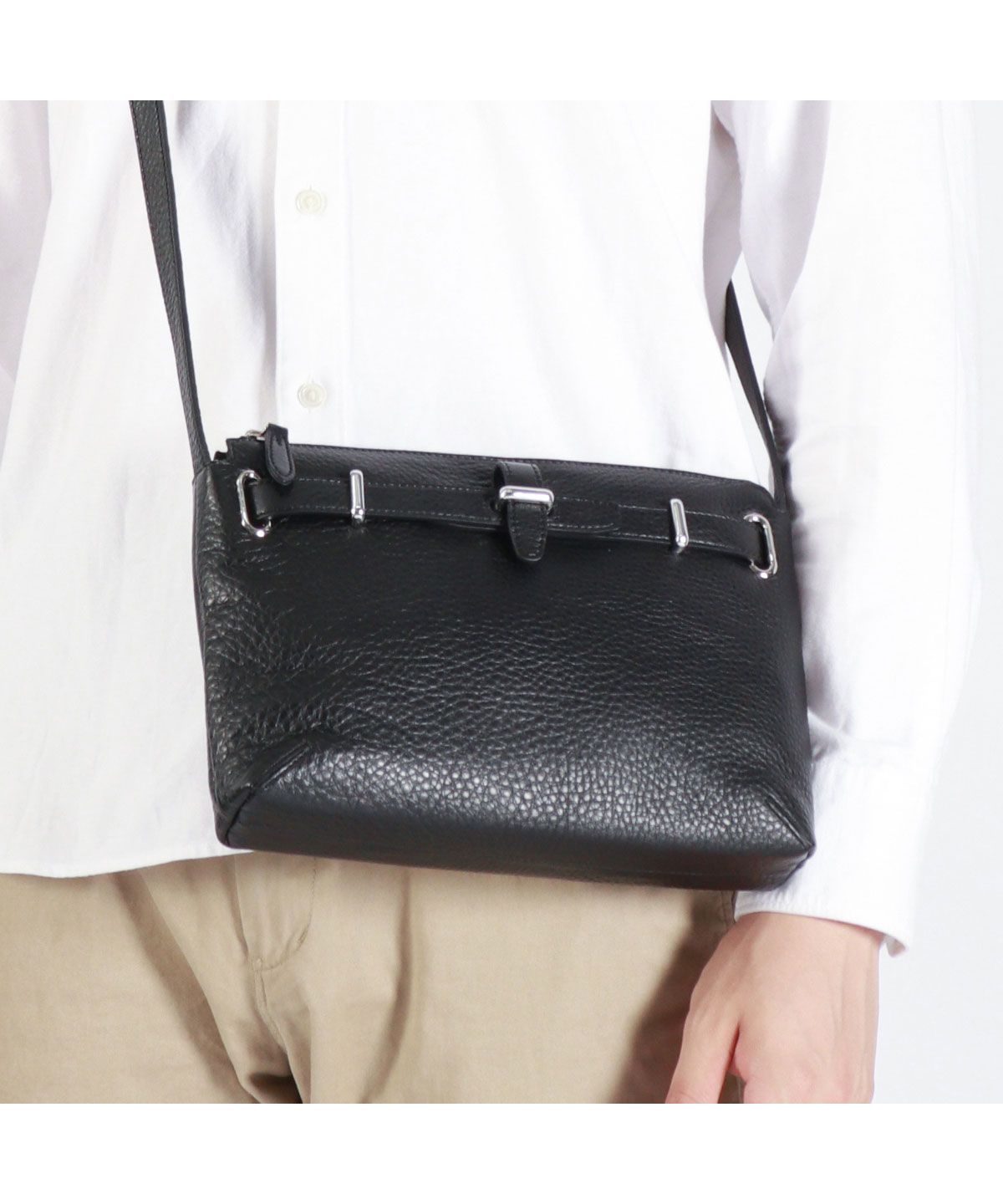 ペッレ モルビダ PELLE MORBIDA ペッレモルビダ ショルダーバッグ PELLE MORBIDA メイデン ボヤージュ 小さめ A5 サコッシュ 本革 Maiden Voyage MB081 (ブラック) ブラック
