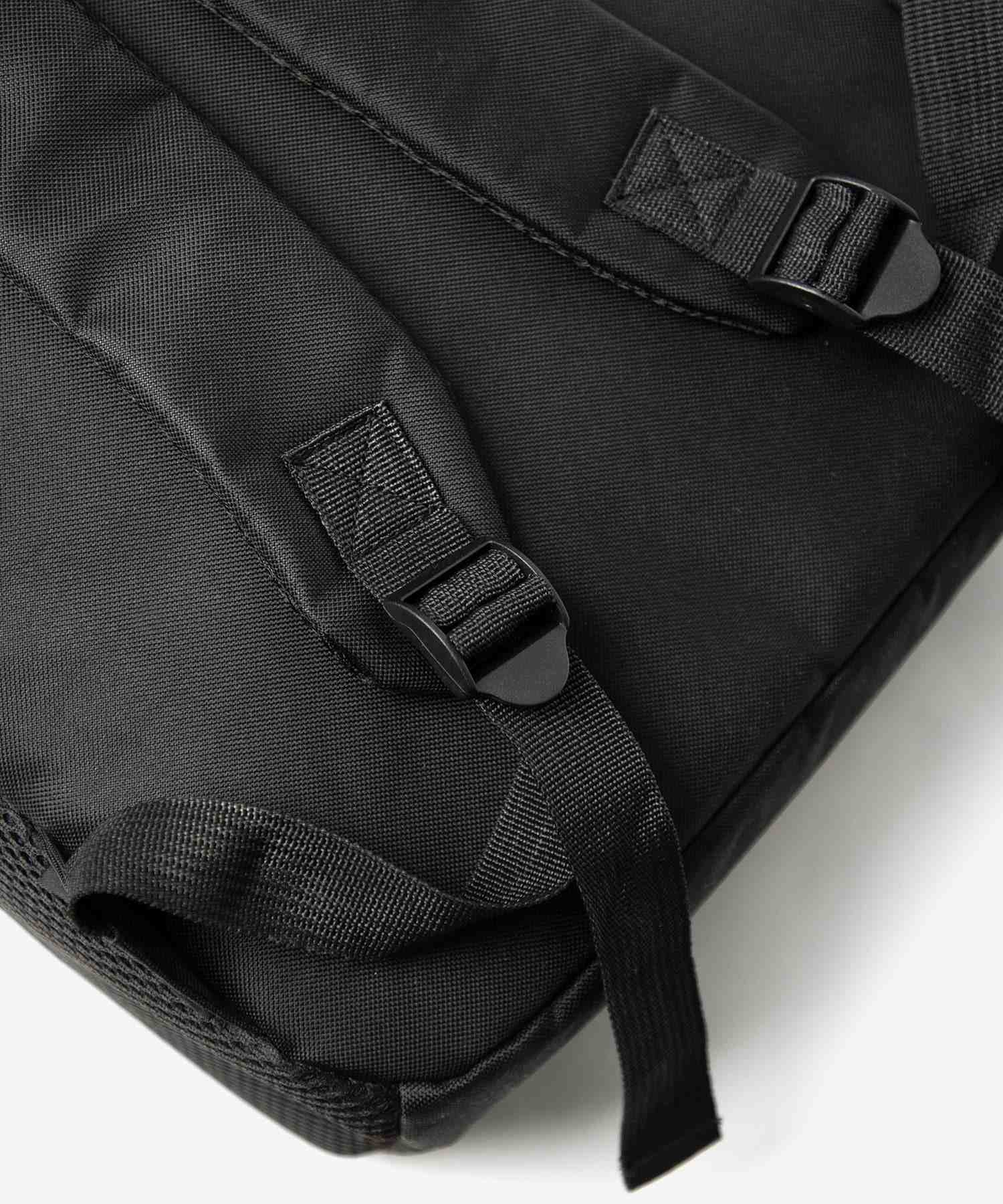 アンノウンアンドコー UNKNOWN&Co. アンノウンアンドコー UNKNOWN&Co. バックパック リュック 22L A4サイズ収納可能 PC収納 軽量 大容量 通勤 通学 ビジネス ジャパンデザイン メンズ バッグ (BLACK/ブラック) BLACK/ブラック