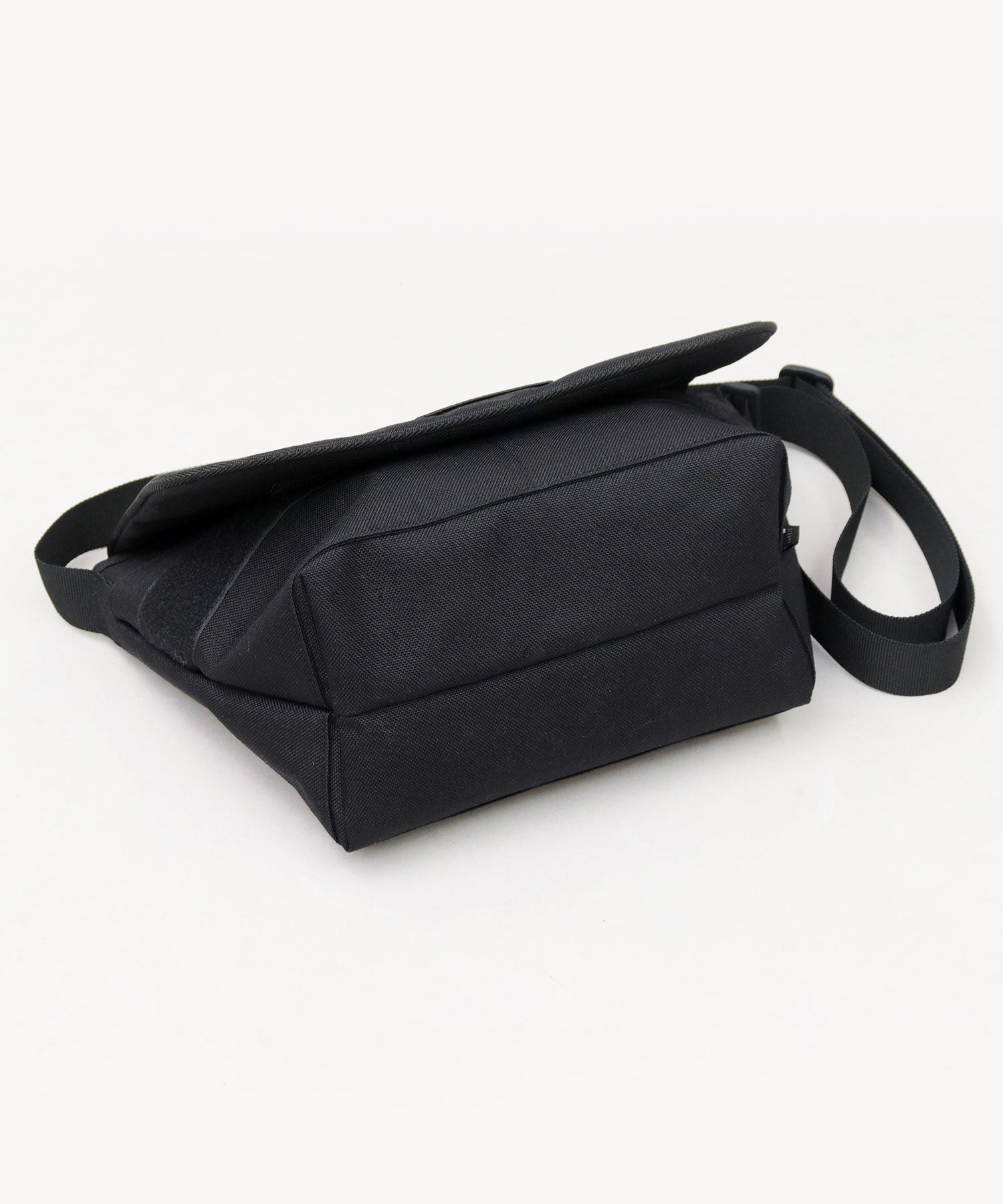 UNIVERSAL OVERALL CORDURA Nylon Mini Messenger Bag Flap Mini Shoulder Bag