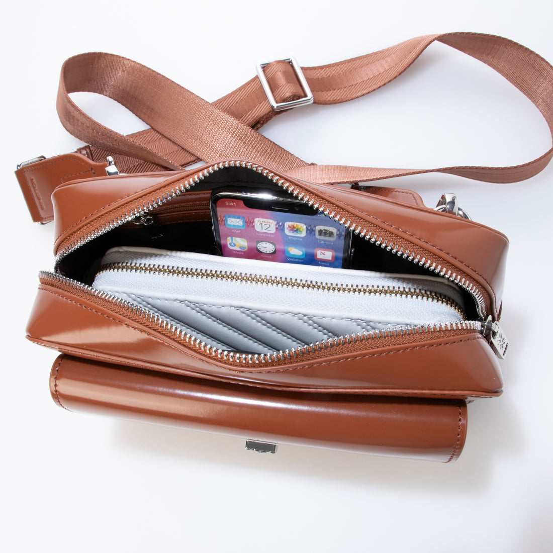 United Colors of Benetton UNITED COLORS OF BENETTON. Front flip pocket fake leather 2WAY shoulder bag