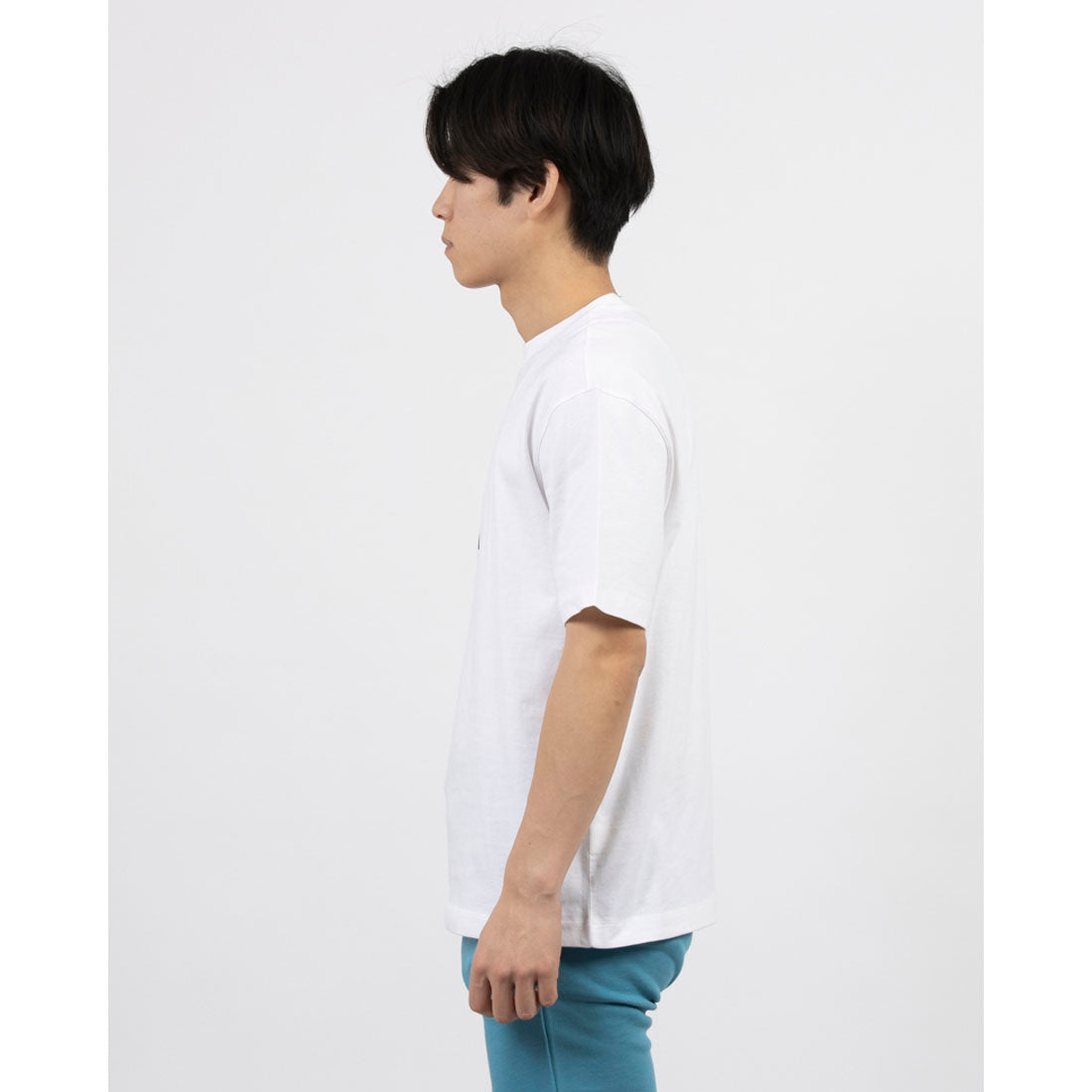 United Colors of Benetton UNITED COLORS OF BENETTON. City Design Short Sleeve T-Shirt / Cut and Sew.