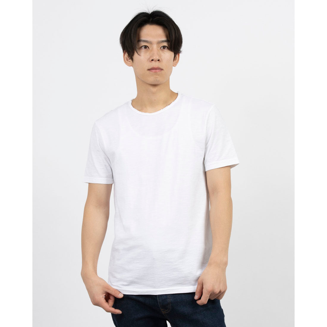 ユナイテッド カラーズ オブ ベネトン UNITED COLORS OF BENETTON. スラブコットンクルーネック半袖Tシャツ・カットソー