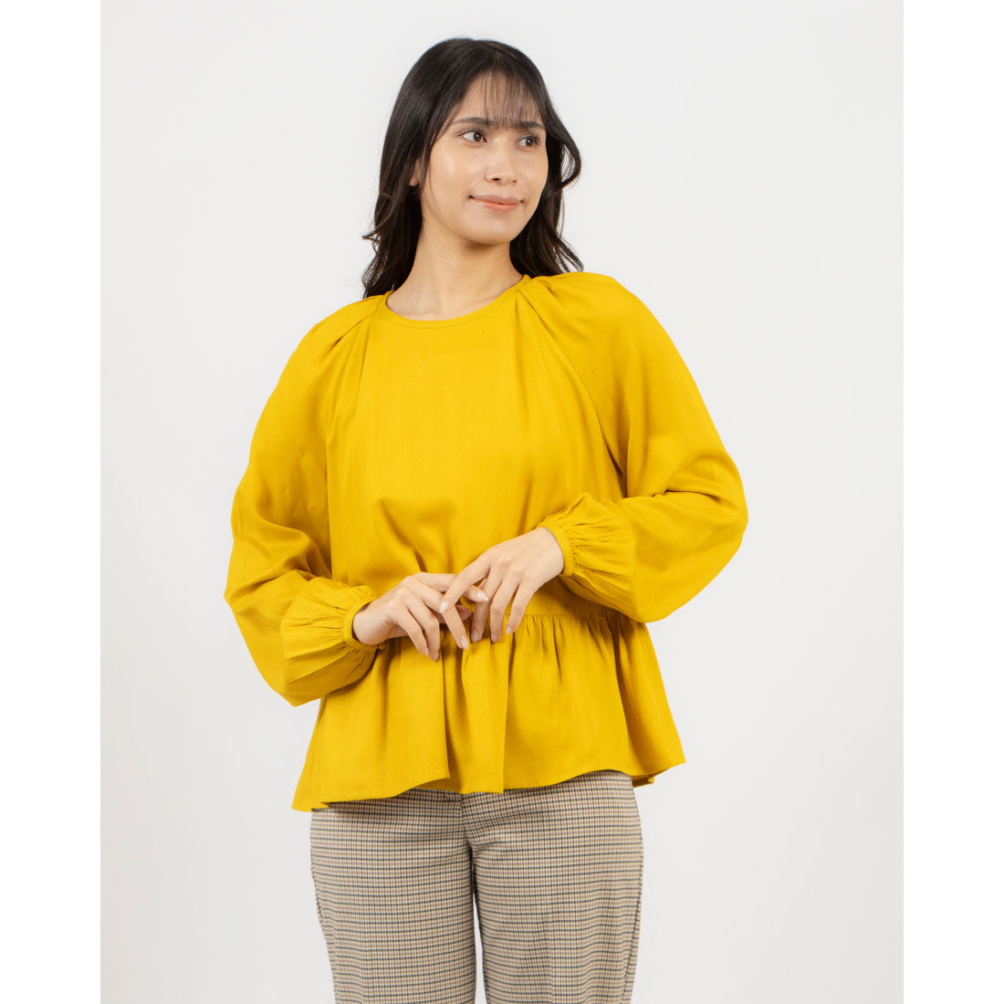 United Colors of Benetton UNITED COLORS OF BENETTON. Long Sleeve Crew Neck Peplum Blouse/Shirt