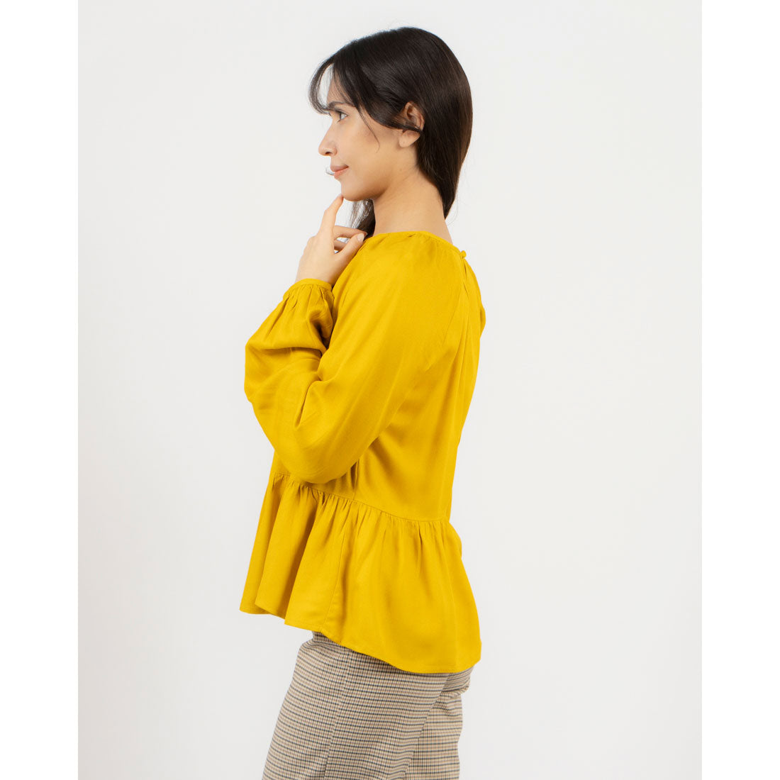 United Colors of Benetton UNITED COLORS OF BENETTON. Long Sleeve Crew Neck Peplum Blouse/Shirt