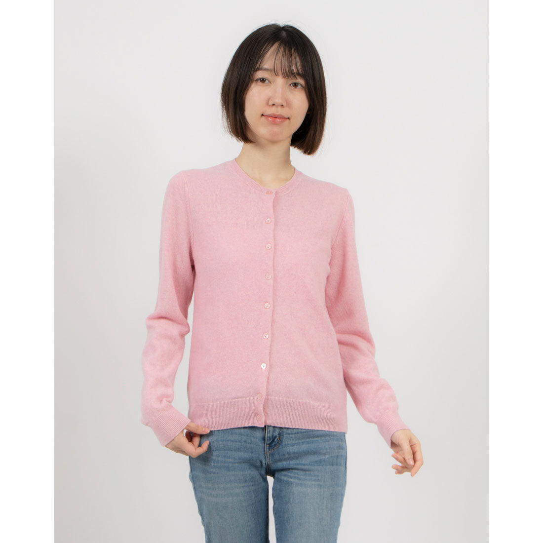 聯合顏色的貝納頓 UNITED COLORS OF BENETTON. 100%美麗諾羊毛圓領開襟毛衣