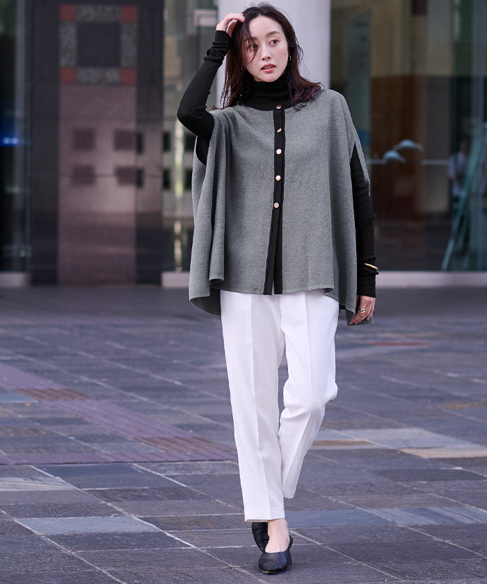 ユアーズ ur's ゴールド釦ケープニットカーディガン (ホワイト/ブラック) ホワイト/ブラック