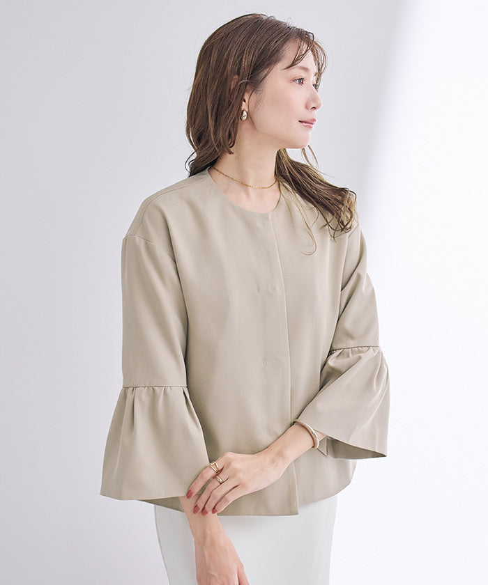 ユアーズ ur's ギャザーフレアスリーブノーカラージャケット (ブラック) ブラック