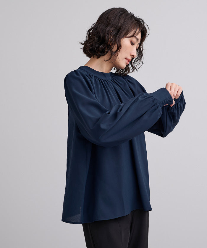 ユアーズ ur's 前後2wayゴールド釦ギャザーブラウス (ホワイト) ホワイト