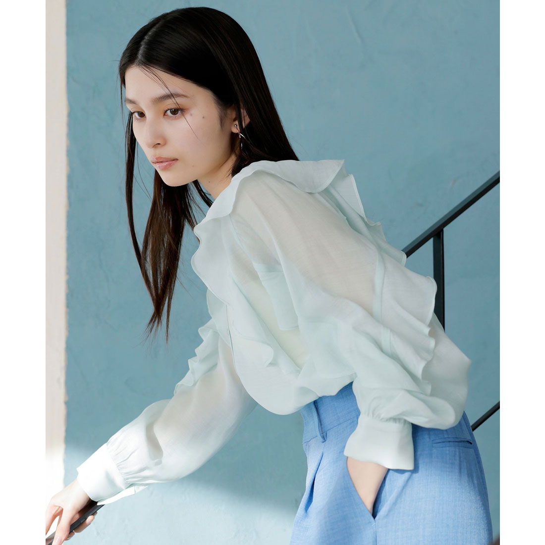 ビス VIS 【前後2WAY】ラッフルフリルブラウス (ライトグリーン(33)) ライトグリーン(33)