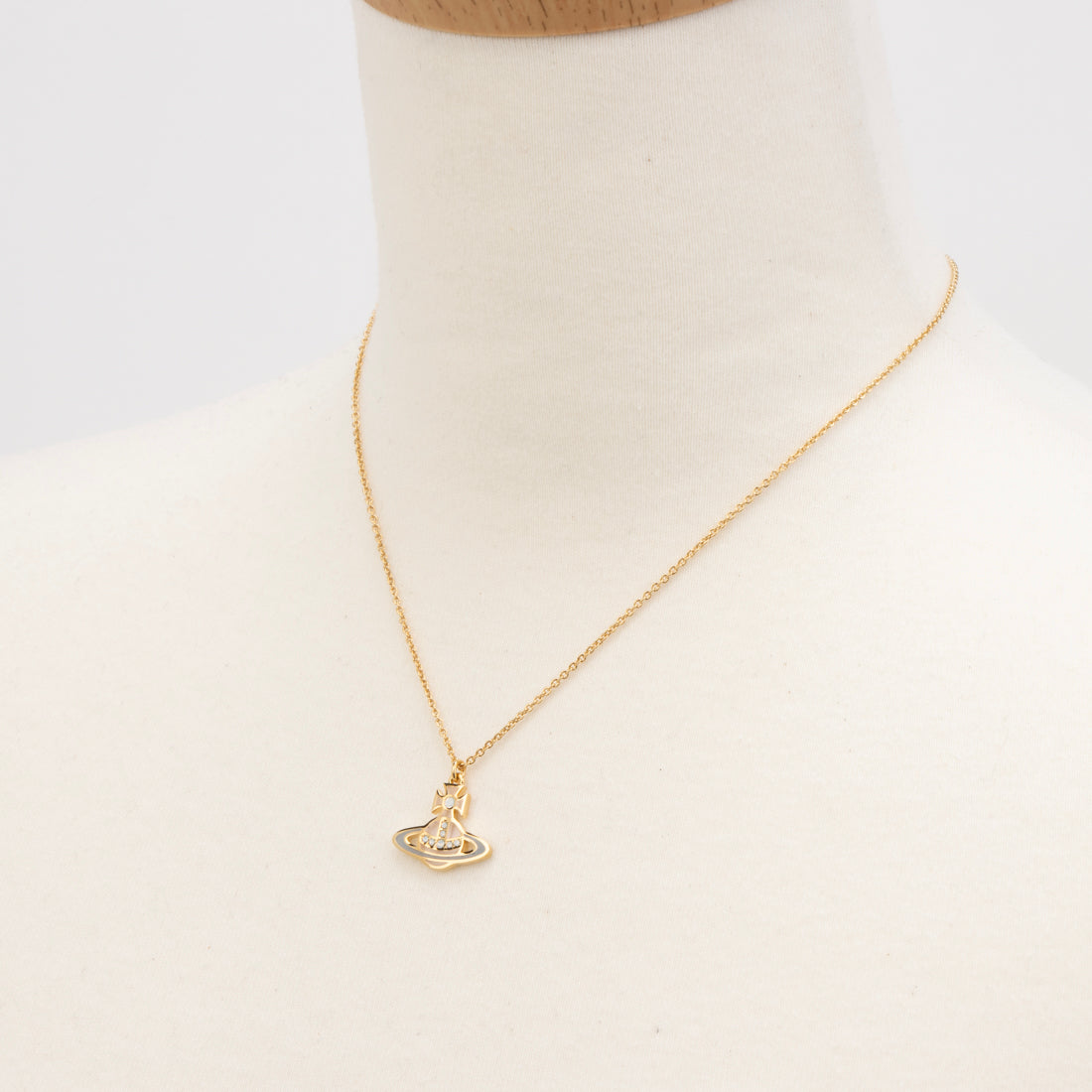 ヴィヴィアン ウエストウッド Vivienne Westwood ネックレス (ゴールド) 他