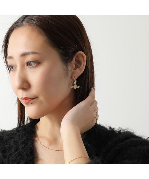 ヴィヴィアン ウエストウッド Vivienne Westwood Vivienne Westwood ピアス GRACE BAS RELIEF 62020027 (R934/GOLD/MOONLIGHT) R934/GOLD/MOONLIGHT