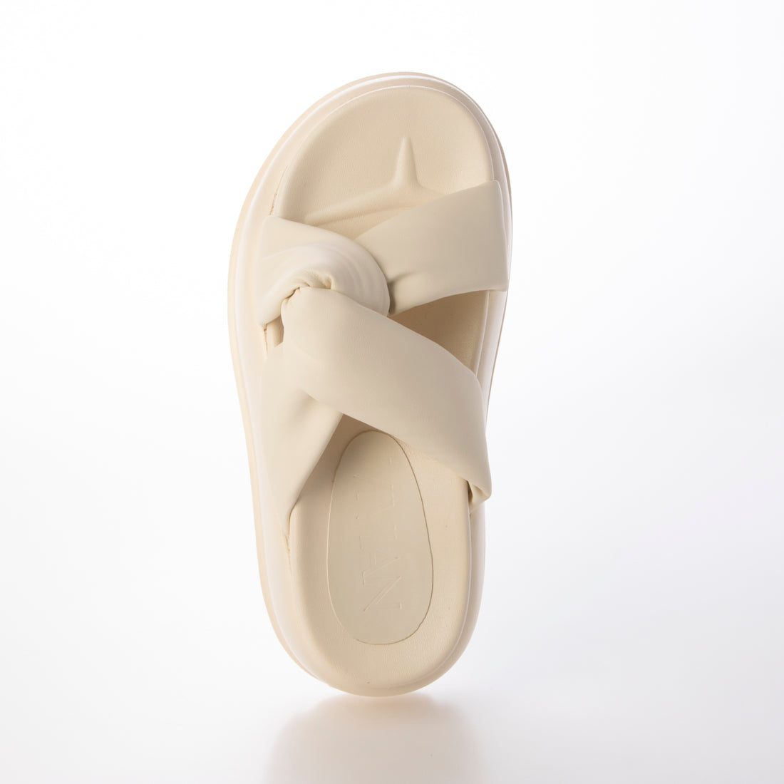 【2025年春夏新作】ヴィヴィアン VIVIAN 厚底サイドクロスデザインサンダル (アイボリー) アイボリー