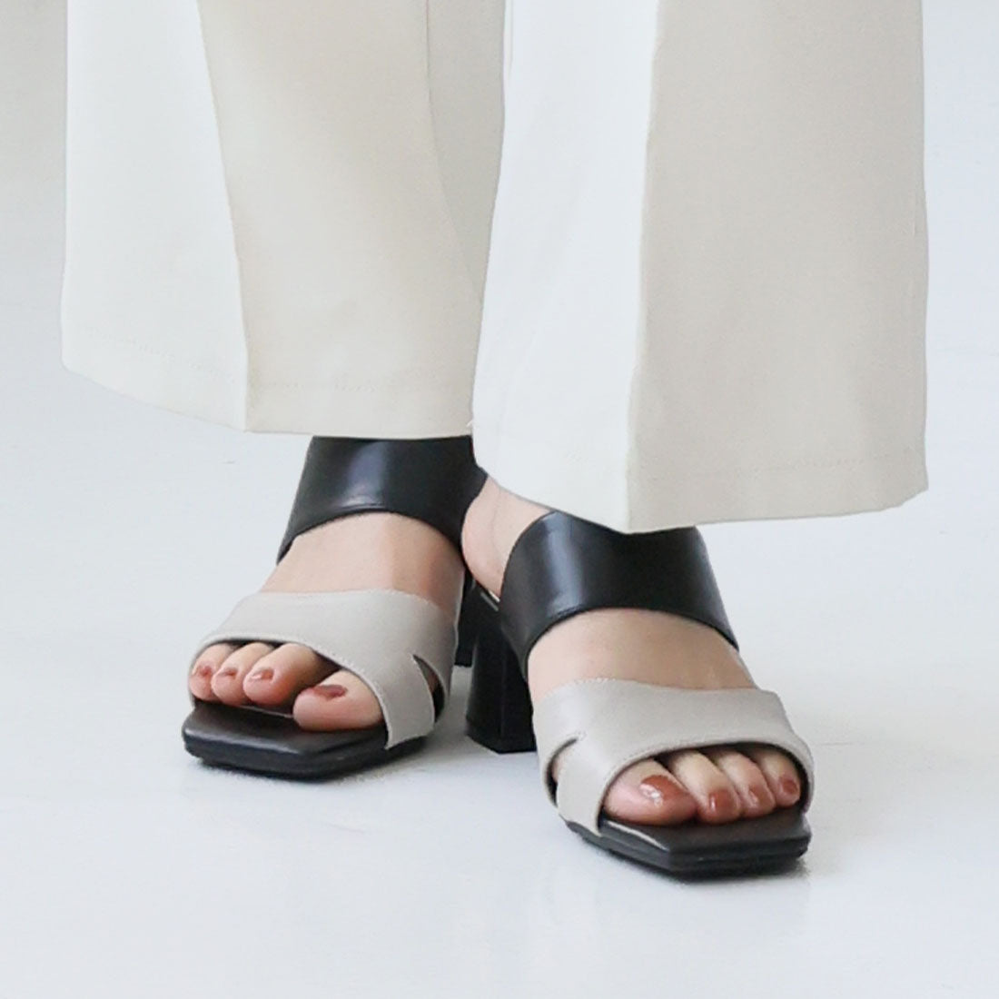 ヴィヴィアン VIVIAN サッと履ける!スクエアトゥスリットデザインバンドサンダル (ブラックコンビ) ブラックコンビ