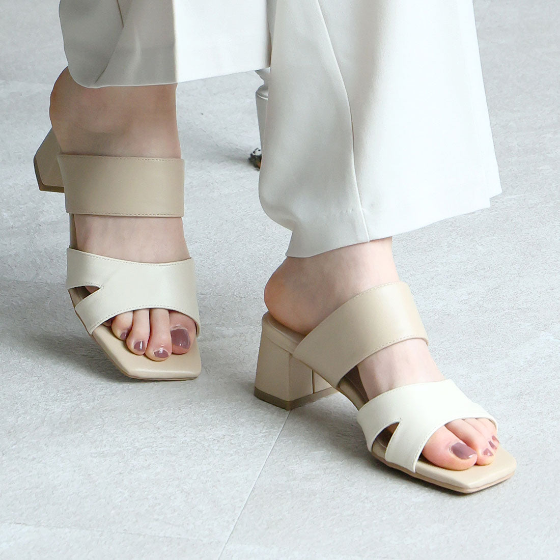 ヴィヴィアン VIVIAN サッと履ける!スクエアトゥスリットデザインバンドサンダル (ベージュコンビ) ベージュコンビ