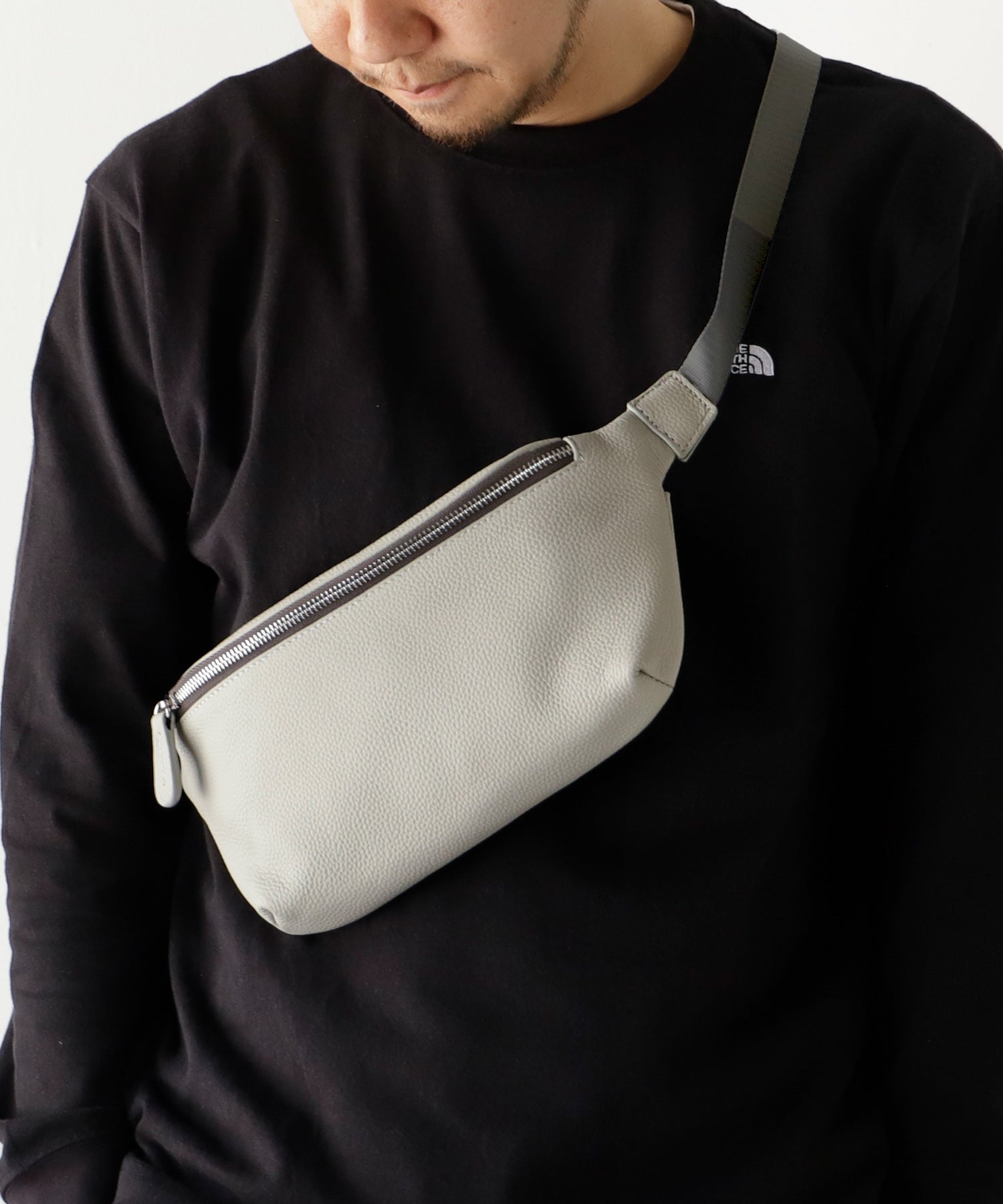 ヴィータフェリーチェ VitaFelice 本革ボディバッグ,LGRAY