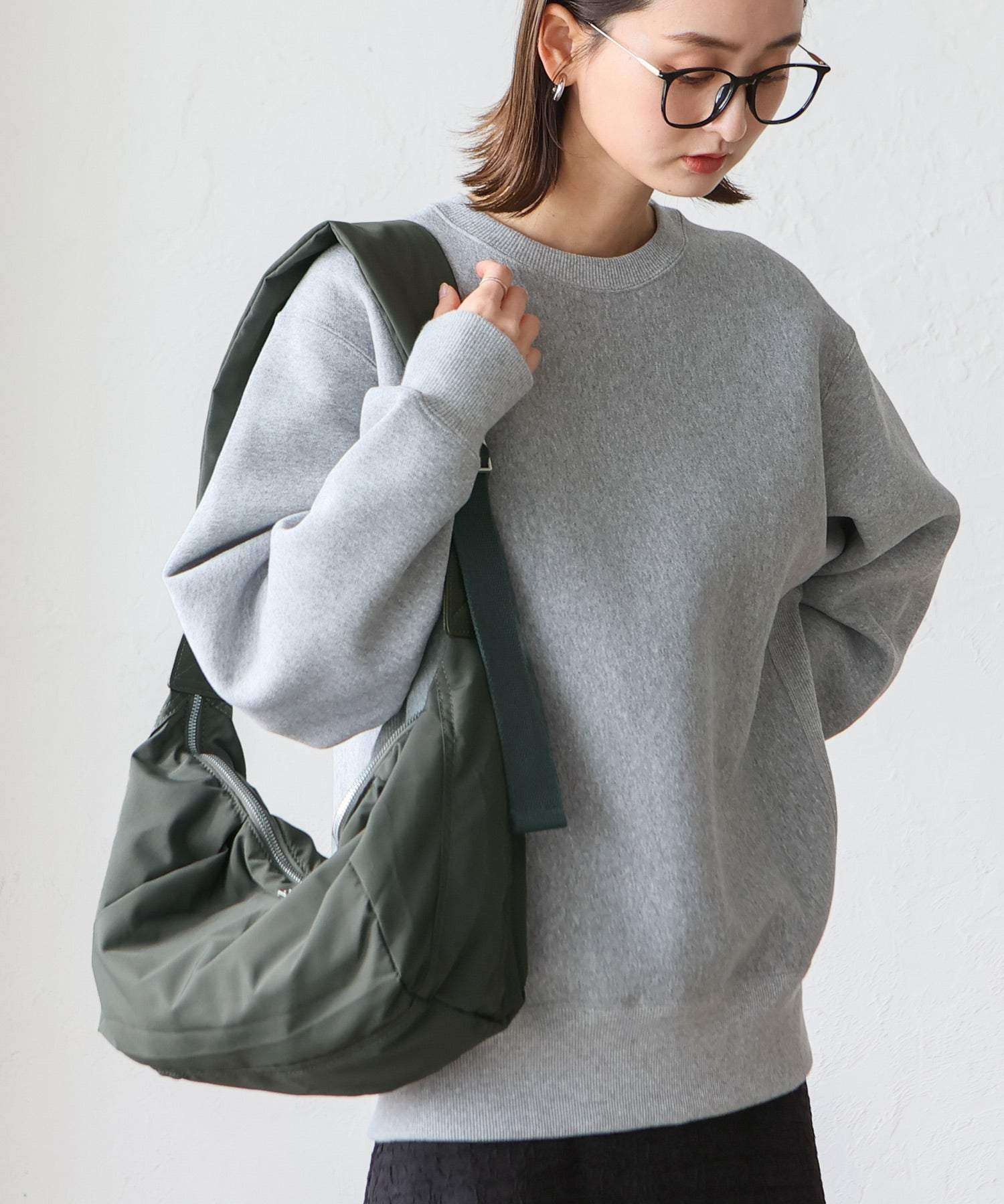 VitaFelice VitaFelice 尼龍半月肩背包