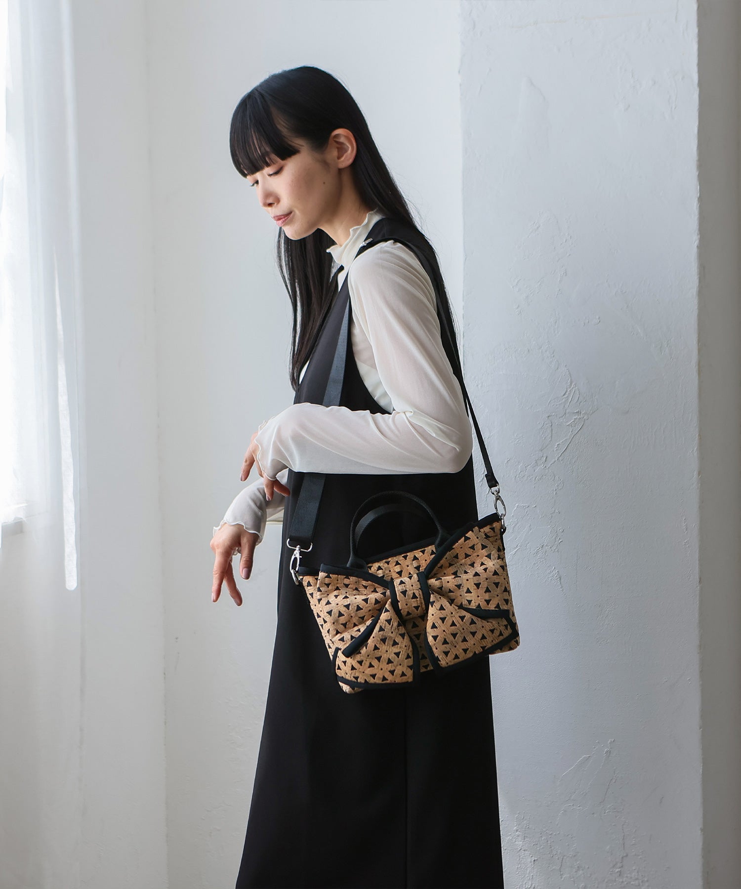 ヴィータフェリーチェ VitaFelice ネオプレーン2wayリボンショルダーバッグ (CORK) CORK