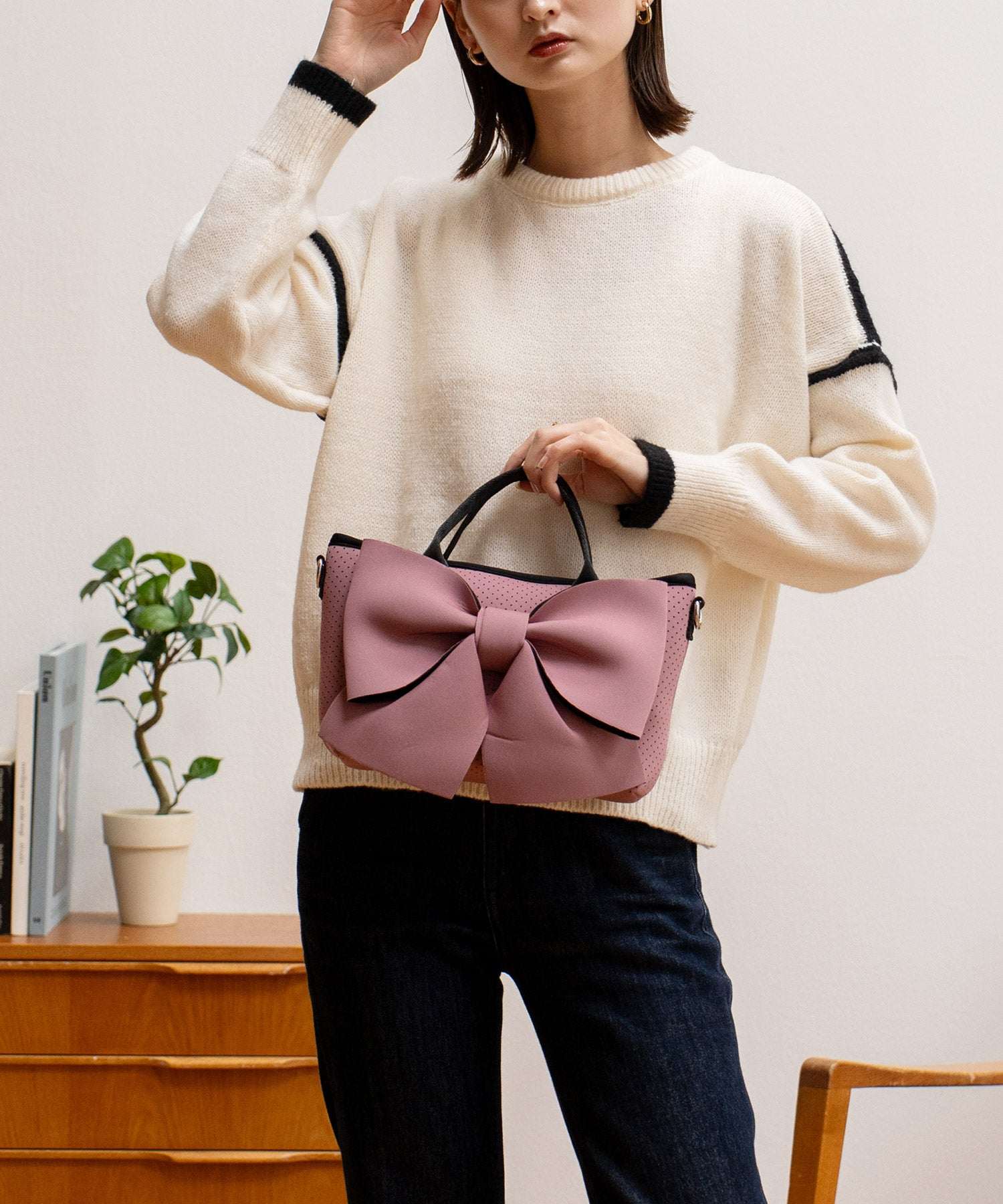 ヴィータフェリーチェ VitaFelice ネオプレーン2wayリボンショルダーバッグ (CORK) CORK