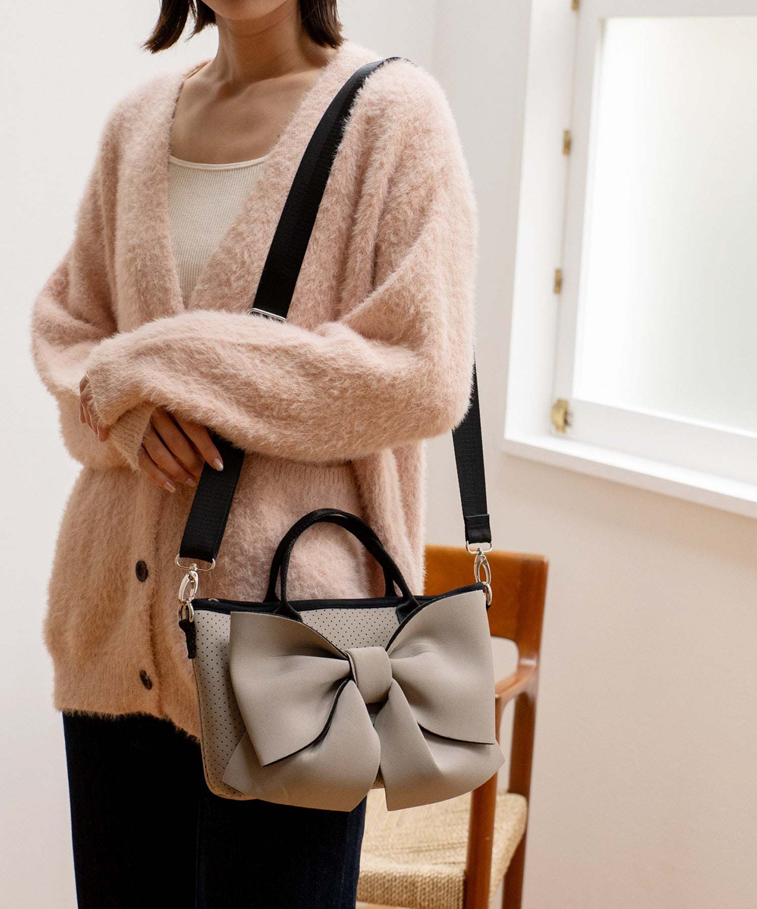 ヴィータフェリーチェ VitaFelice ネオプレーン2wayリボンショルダーバッグ (CORK) CORK