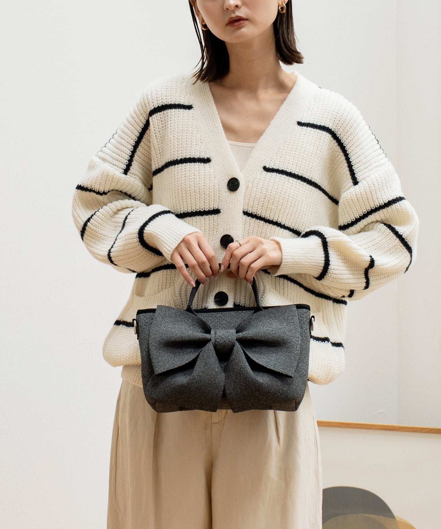 ヴィータフェリーチェ VitaFelice ネオプレーン2wayリボンショルダーバッグ (CORK) CORK