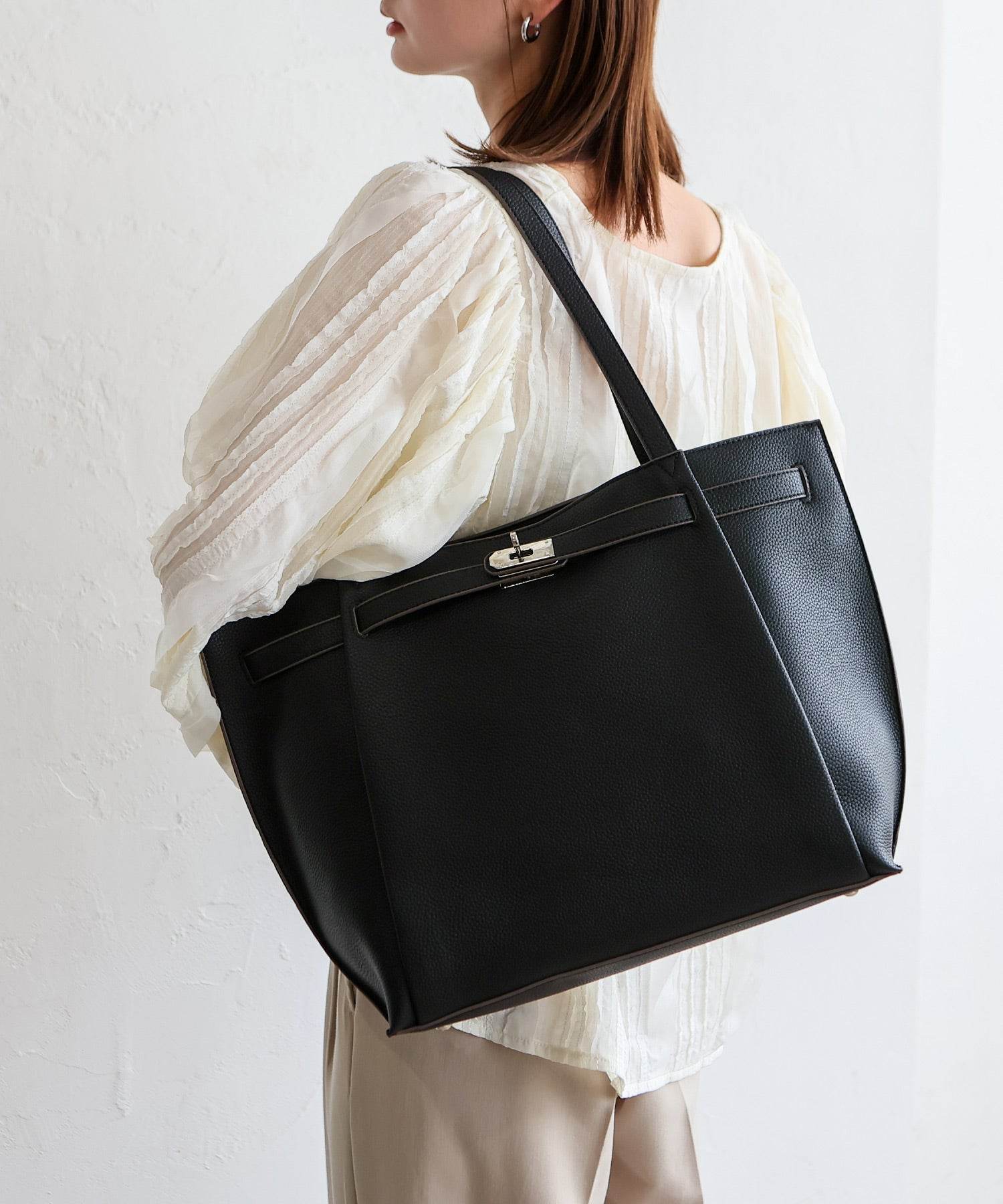 ヴィータフェリーチェ VitaFelice ロングハンドルトートバッグ (BLACK) BLACK