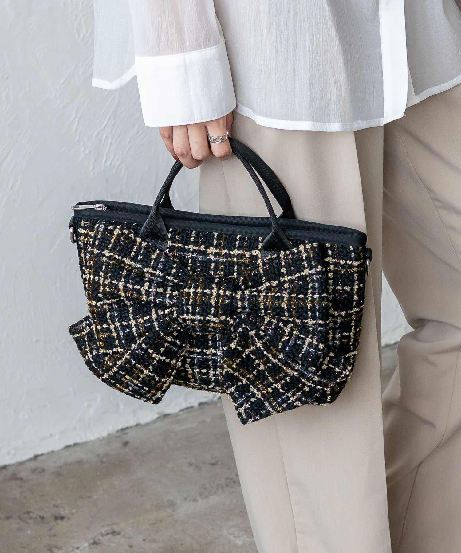 ヴィータフェリーチェ VitaFelice ネオプレーン2wayリボンショルダーバッグ (TWBLACK) TWBLACK