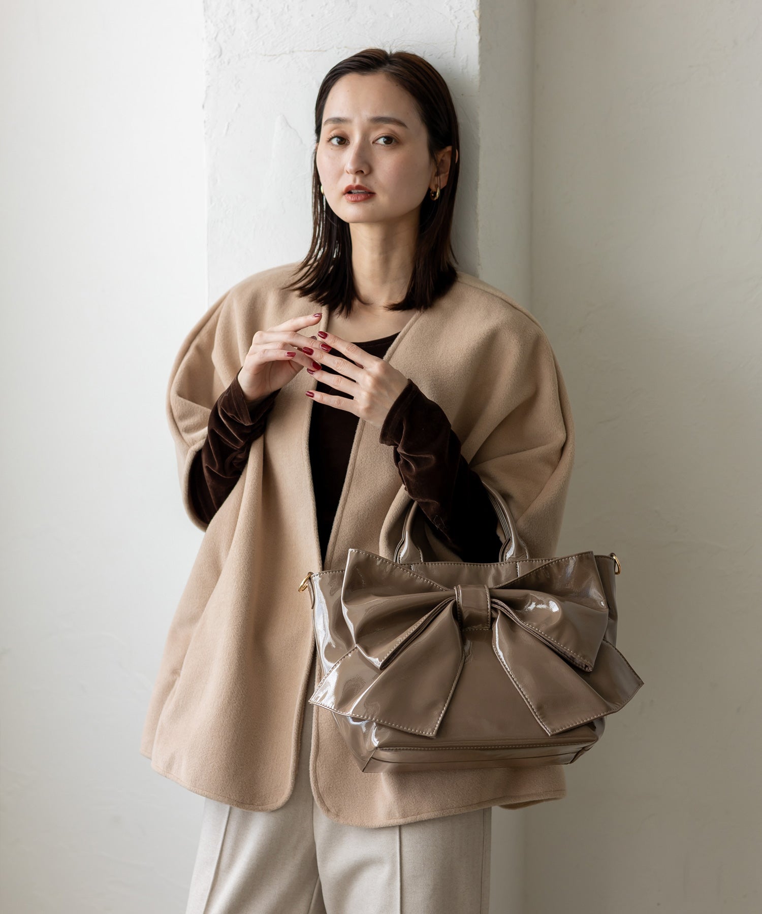 ヴィータフェリーチェ VitaFelice エナメル2wayリボントートバッグ (MOCHA) MOCHA