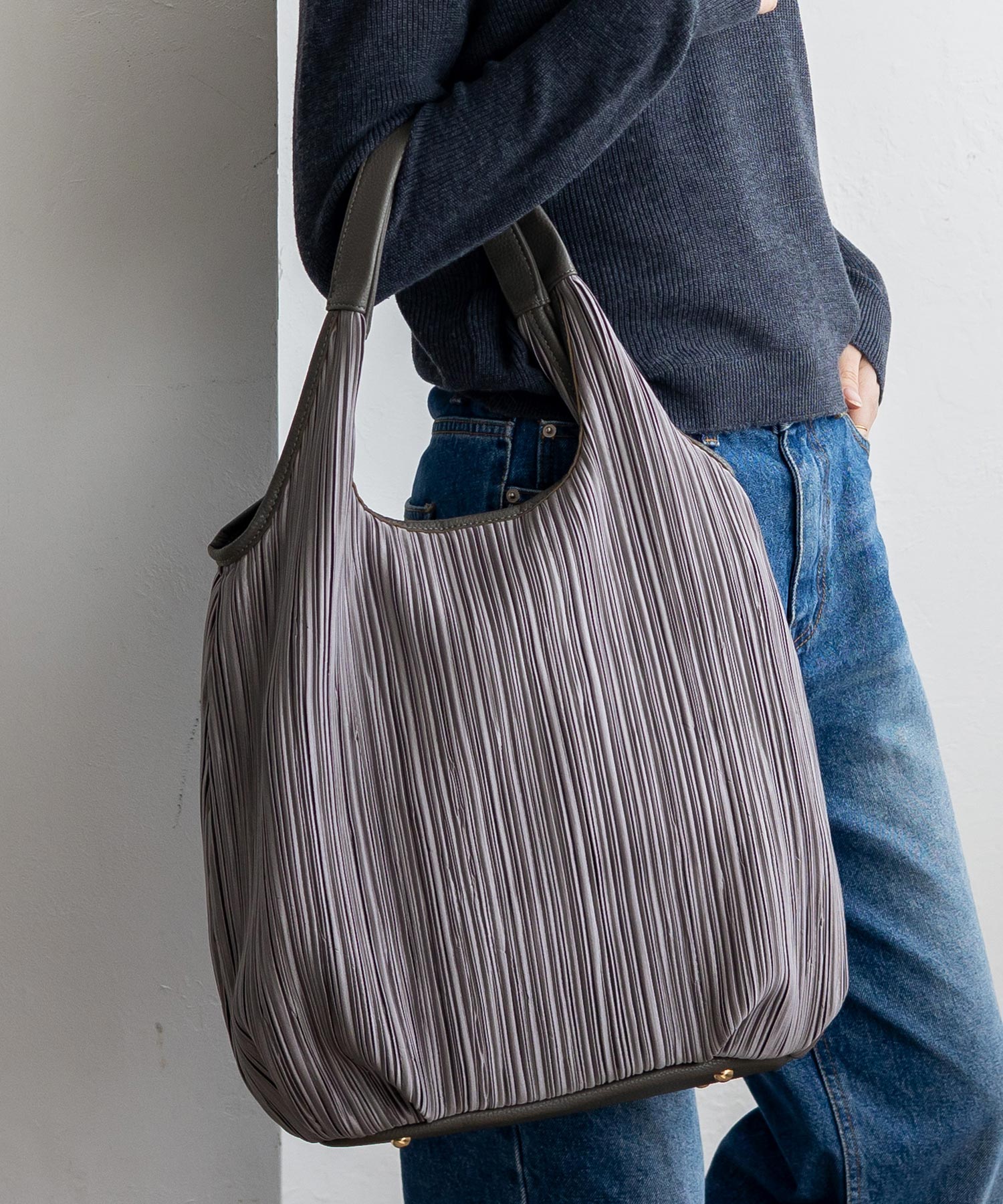 ヴィータフェリーチェ VitaFelice プリーツロングハンドルトートバッグ (GRAY) GRAY