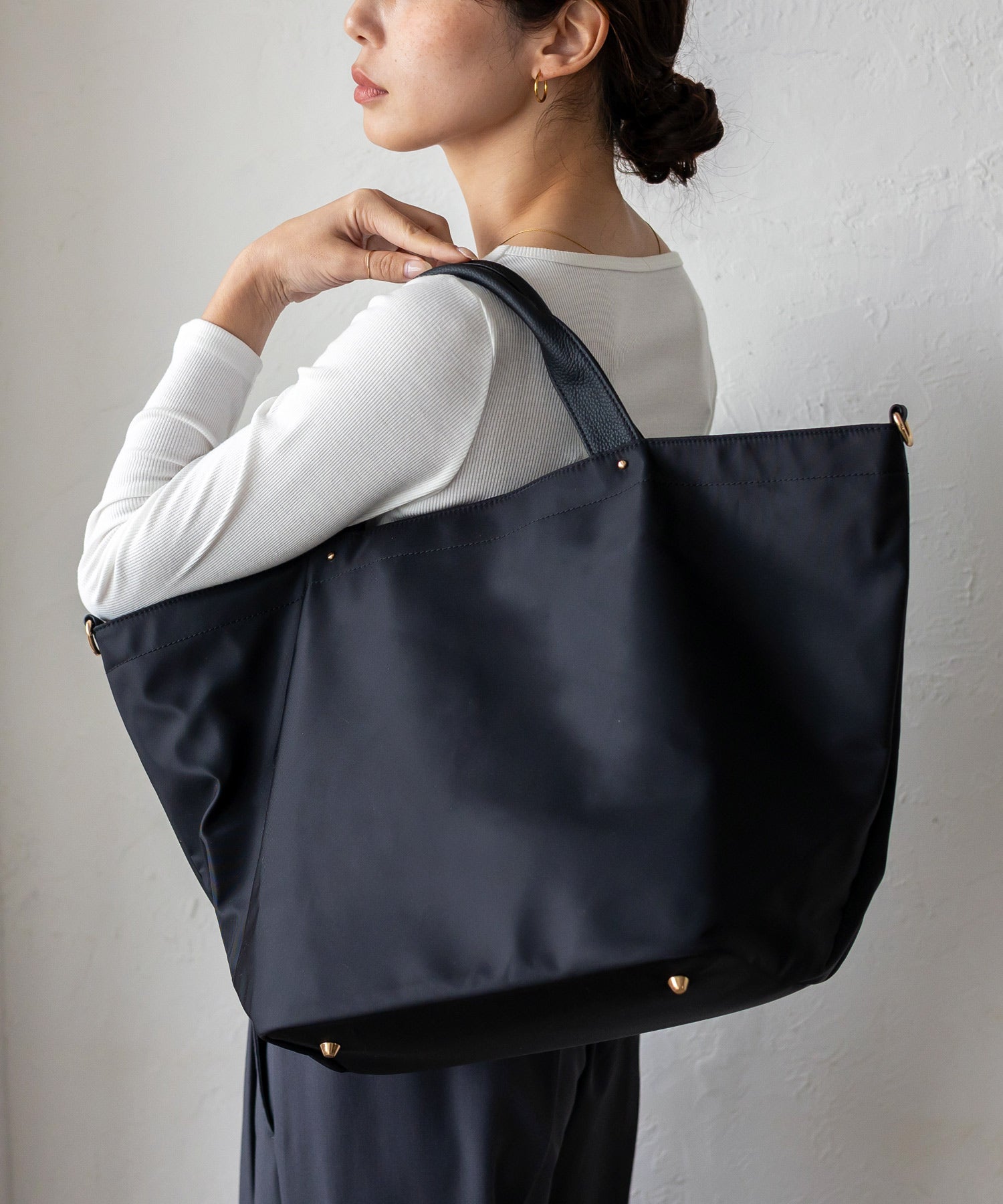 ヴィータフェリーチェ VitaFelice 本革×ナイロントートバッグ 本革ハンドル A4 斜めがけ 2way ショルダーバッグ 旅行バッグ 出張バッグ マザーバッグ (BLACK) BK