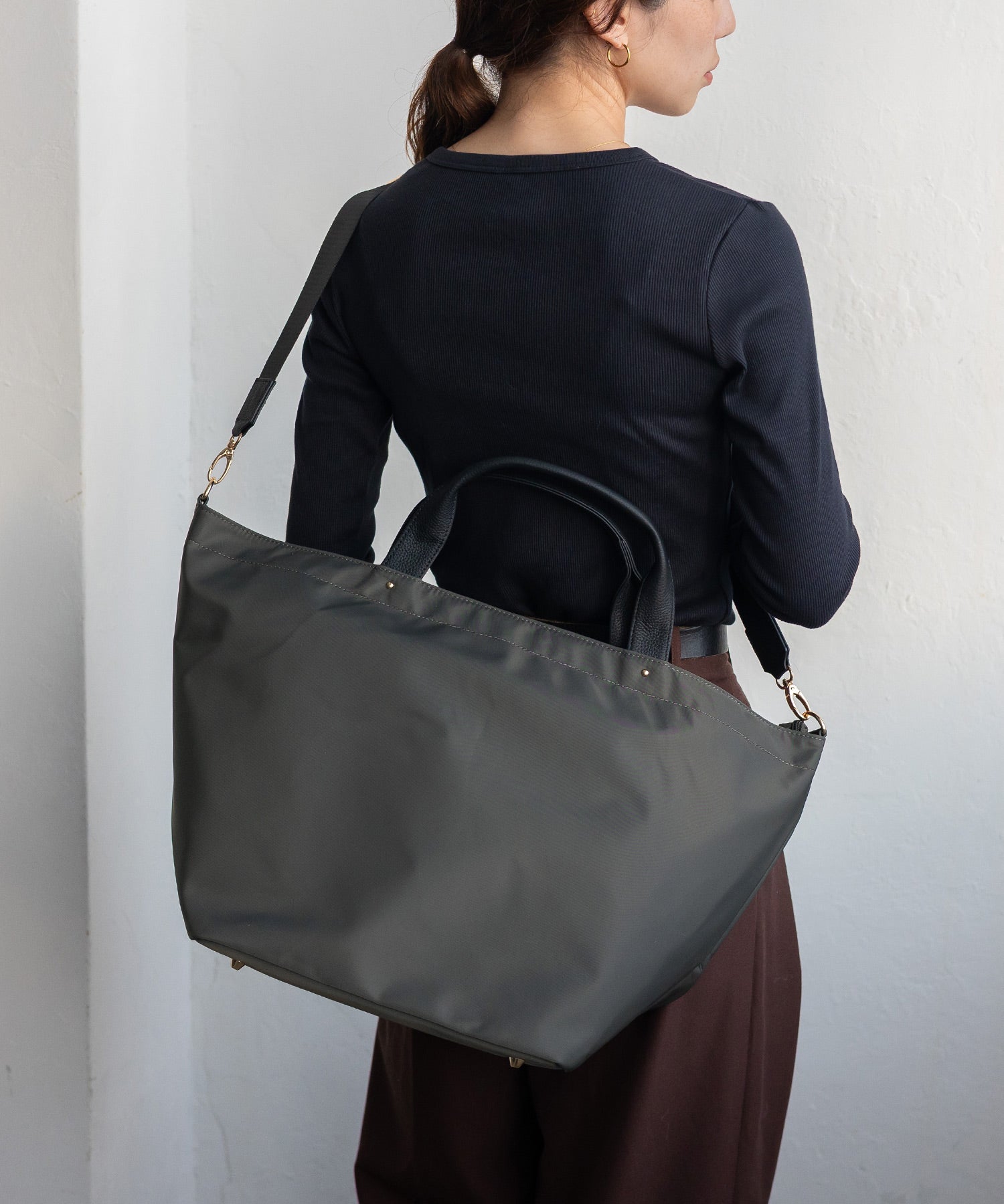 ヴィータフェリーチェ VitaFelice 本革×ナイロントートバッグ 本革ハンドル A4 斜めがけ 2way ショルダーバッグ 旅行バッグ 出張バッグ マザーバッグ (BLACK) BK