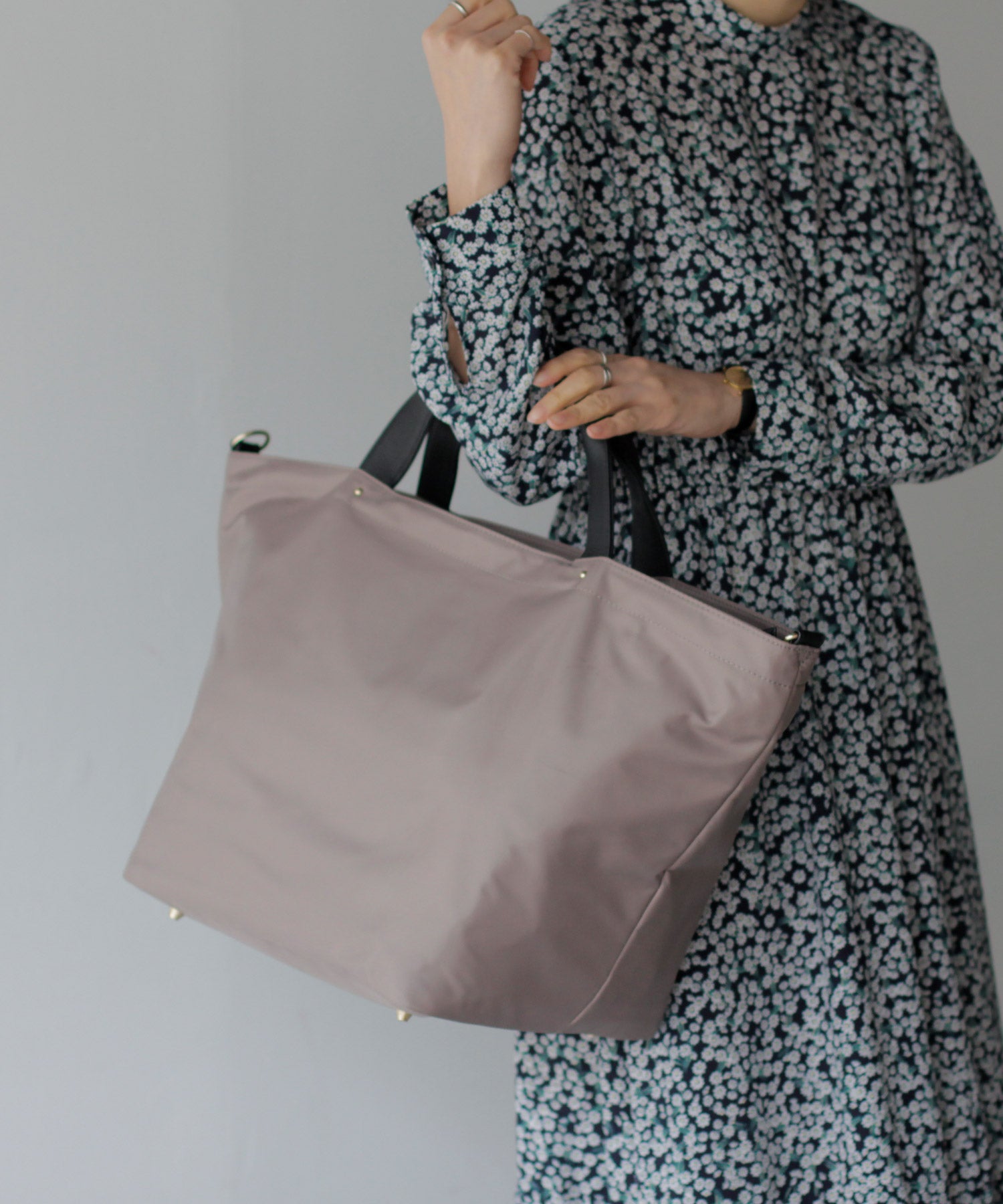 ヴィータフェリーチェ VitaFelice 本革×ナイロントートバッグ 本革ハンドル A4 斜めがけ 2way ショルダーバッグ 旅行バッグ 出張バッグ マザーバッグ (BLACK) BK