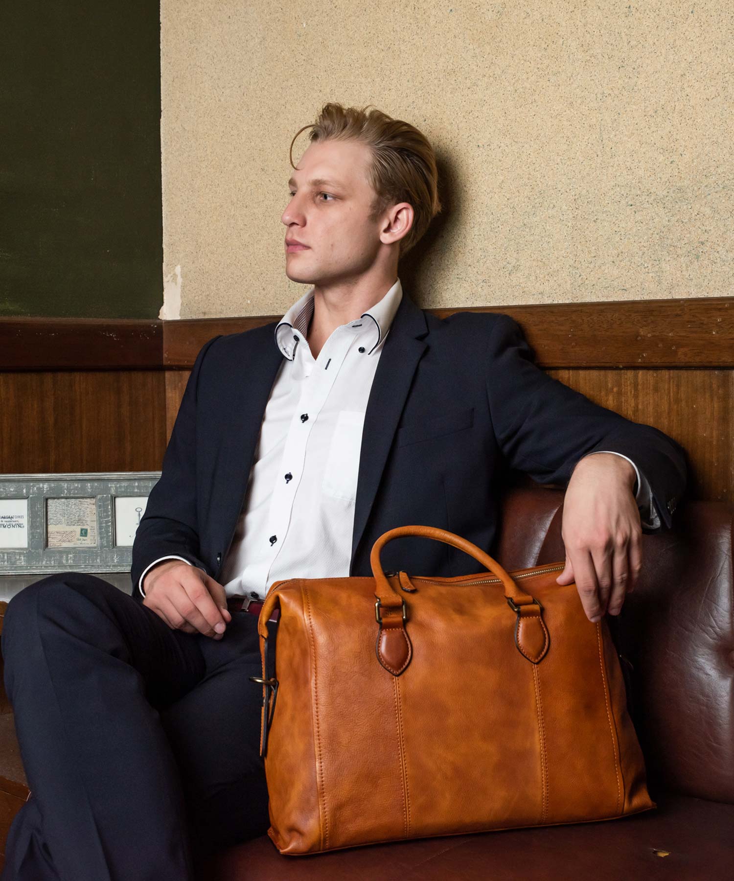 ヴィータフェリーチェ VitaFelice ビジネスバッグ 本革 イタリアンレザー メンズ 2way PC収納  斜め掛け ショルダーバッグ 出張バッグ 旅行バッグ (CAMEL) CAM