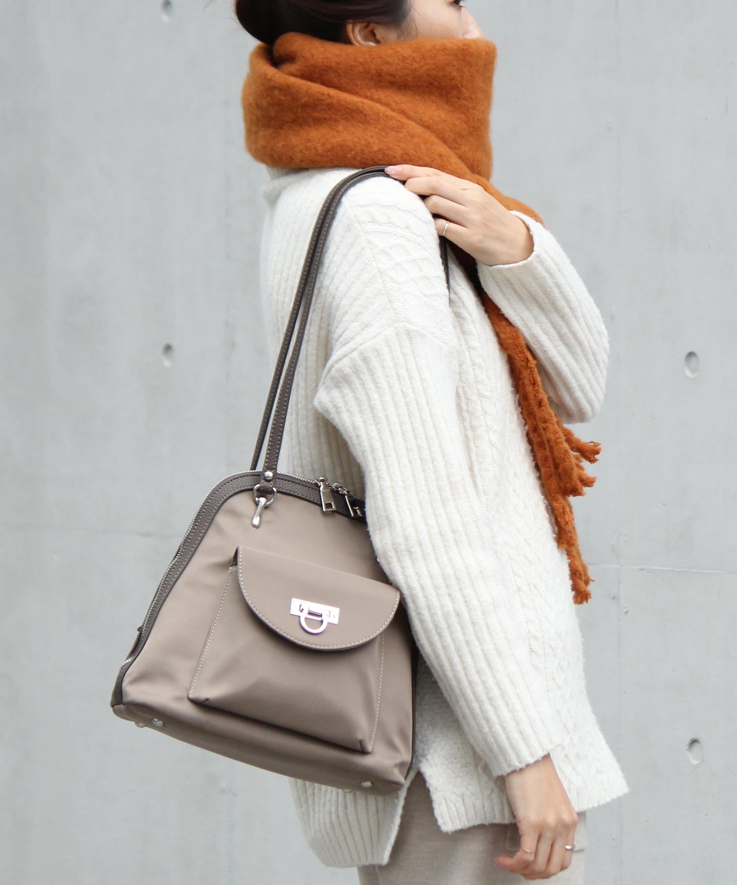 ヴィータフェリーチェ VitaFelice クロスショルダー2wayナイロンミニリュック,MOCHA