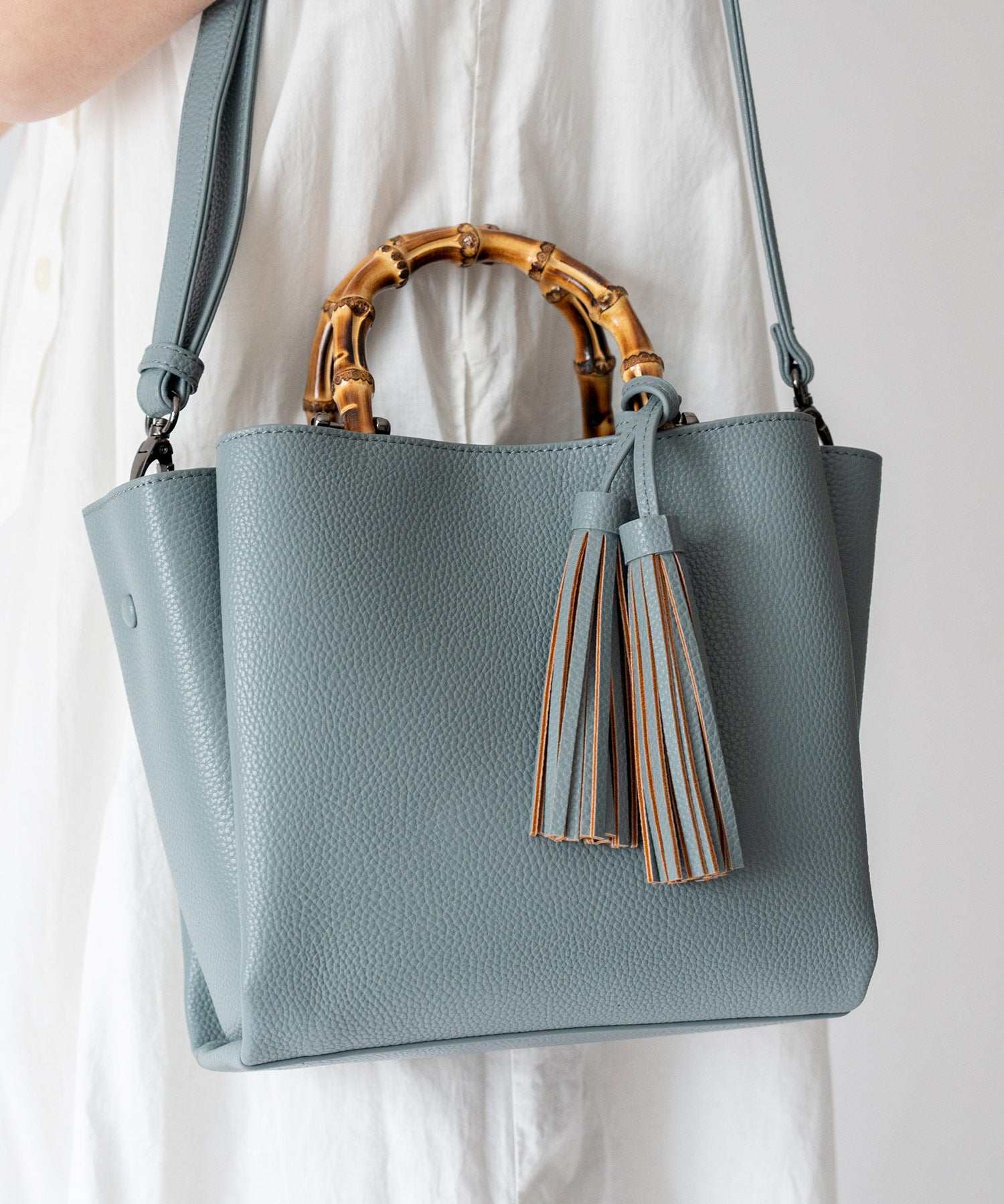 ヴィータフェリーチェ VitaFelice バンブーハンドル2wayミニバッグ (LIGHTBLUE) LIGHTBLUE