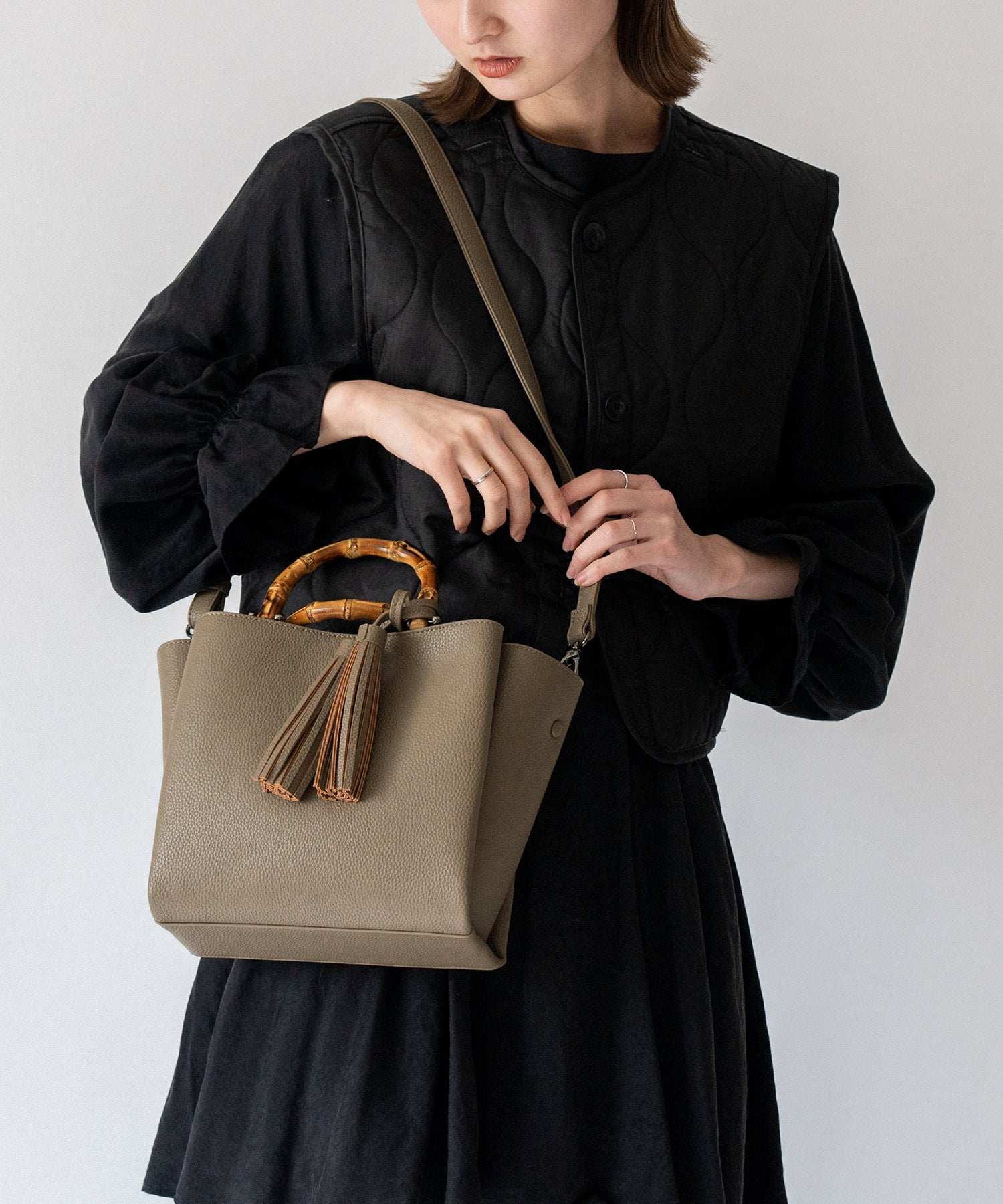 ヴィータフェリーチェ VitaFelice バンブーハンドル2wayミニバッグ (LIGHTBLUE) LIGHTBLUE